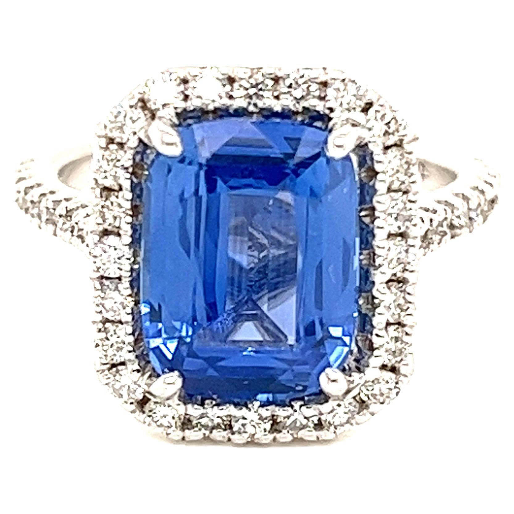GIA Ceylon Sapphire & Diamond Ring in 18 Karat White Gold For Sale