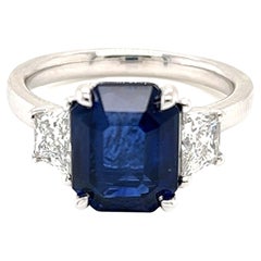 GIA Ceylon Sapphire 
Diamond Ring in Platinum