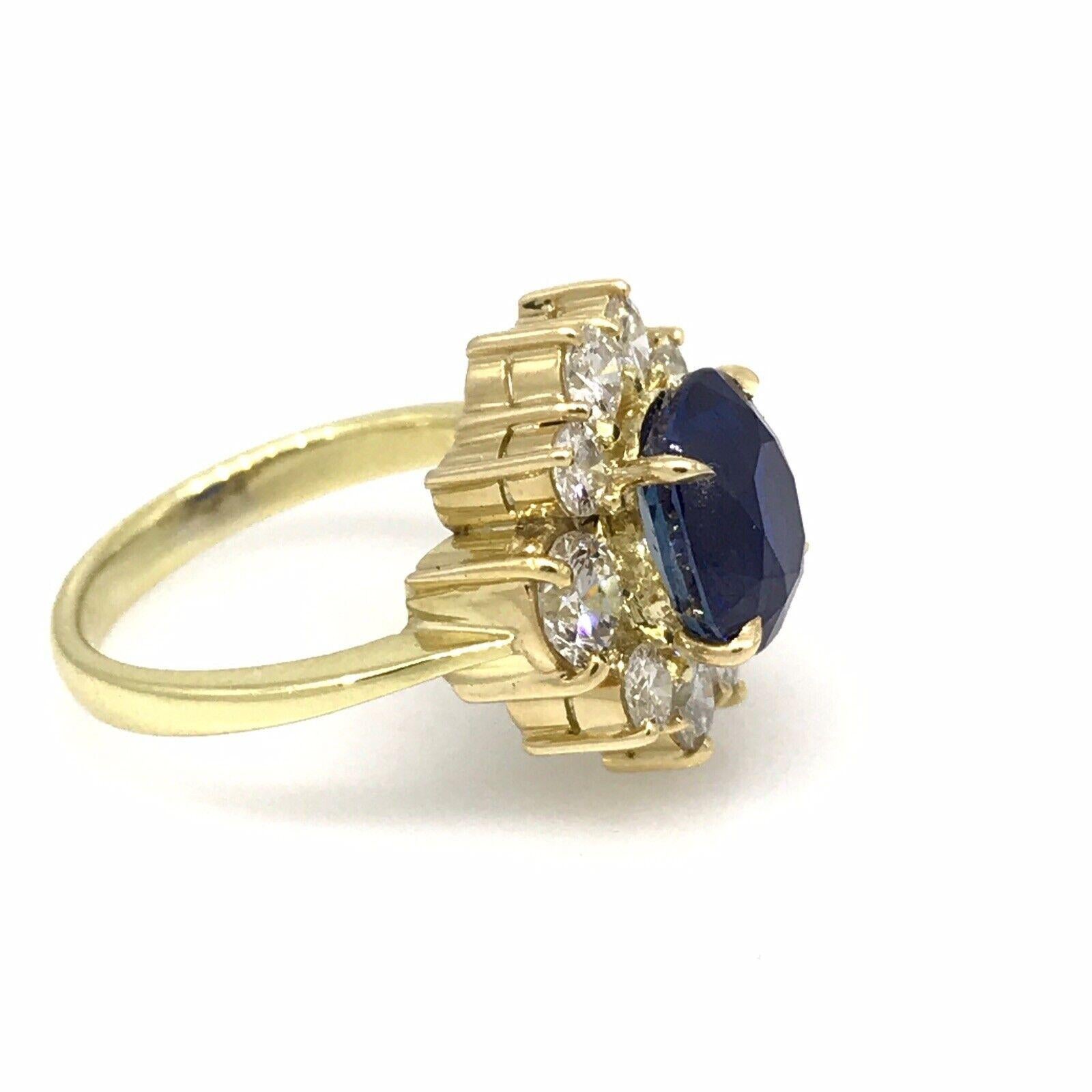 GIA Ceylon Unheated 3.95 Carat Cushion Sapphire and Diamond Ring 18k Yellow Gold For Sale 1