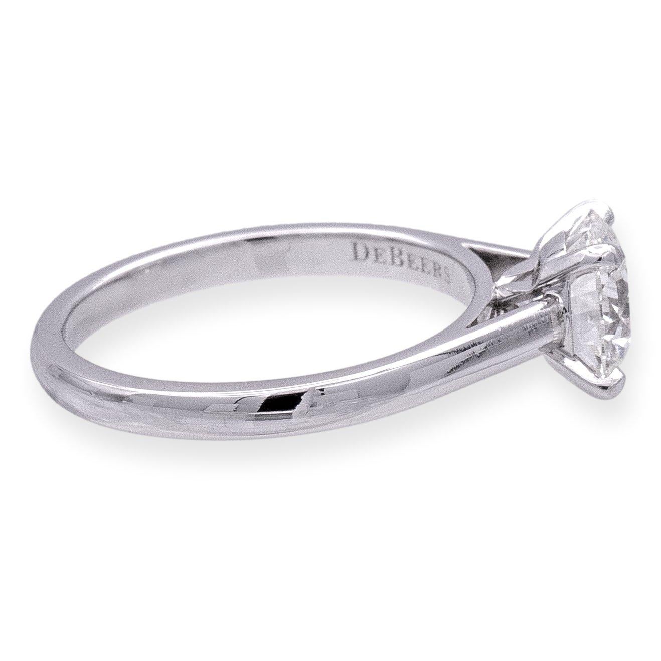 Contemporary GIA Classic DeBeers Platinum Round Diamond Solitaire Engagement Ring 1.29ct HSI1
