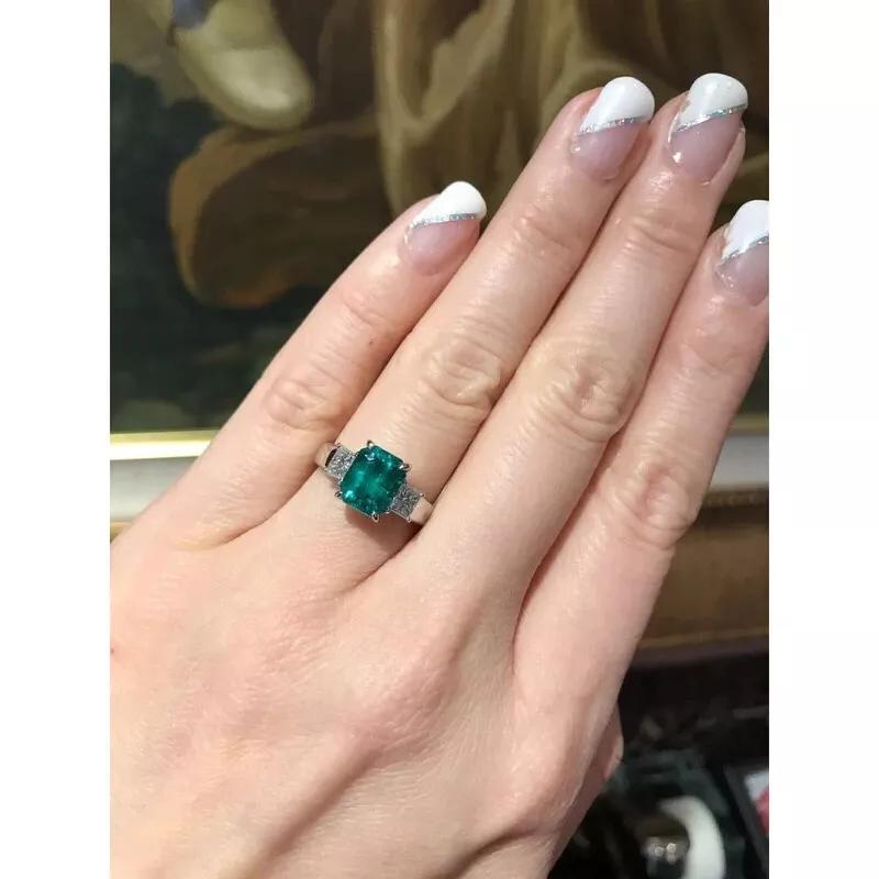 GIA Colombian Emerald and Diamond Three Stone Ring in Platinum For Sale 5
