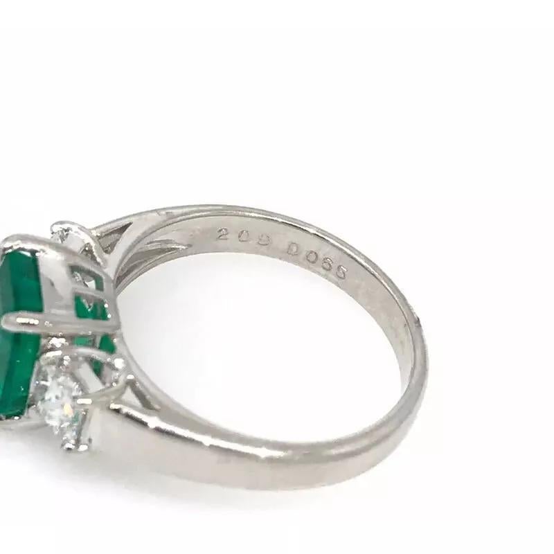 GIA Colombian Emerald and Diamond Three Stone Ring in Platinum For Sale 1