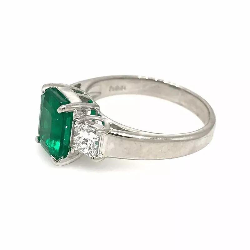 GIA Colombian Emerald and Diamond Three Stone Ring in Platinum For Sale 3