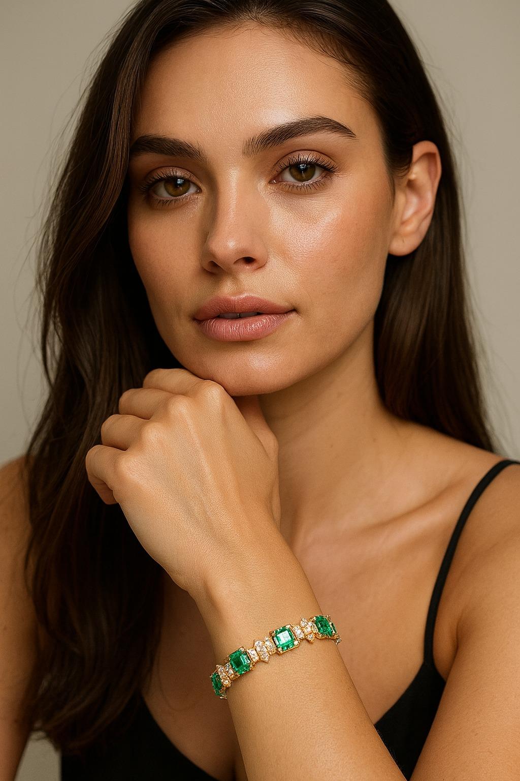 GIA Esmeralda colombiana y diamante Pulsera de tenis de oro de 18 quilates en Nuevo estado para la venta en Chicago, IL