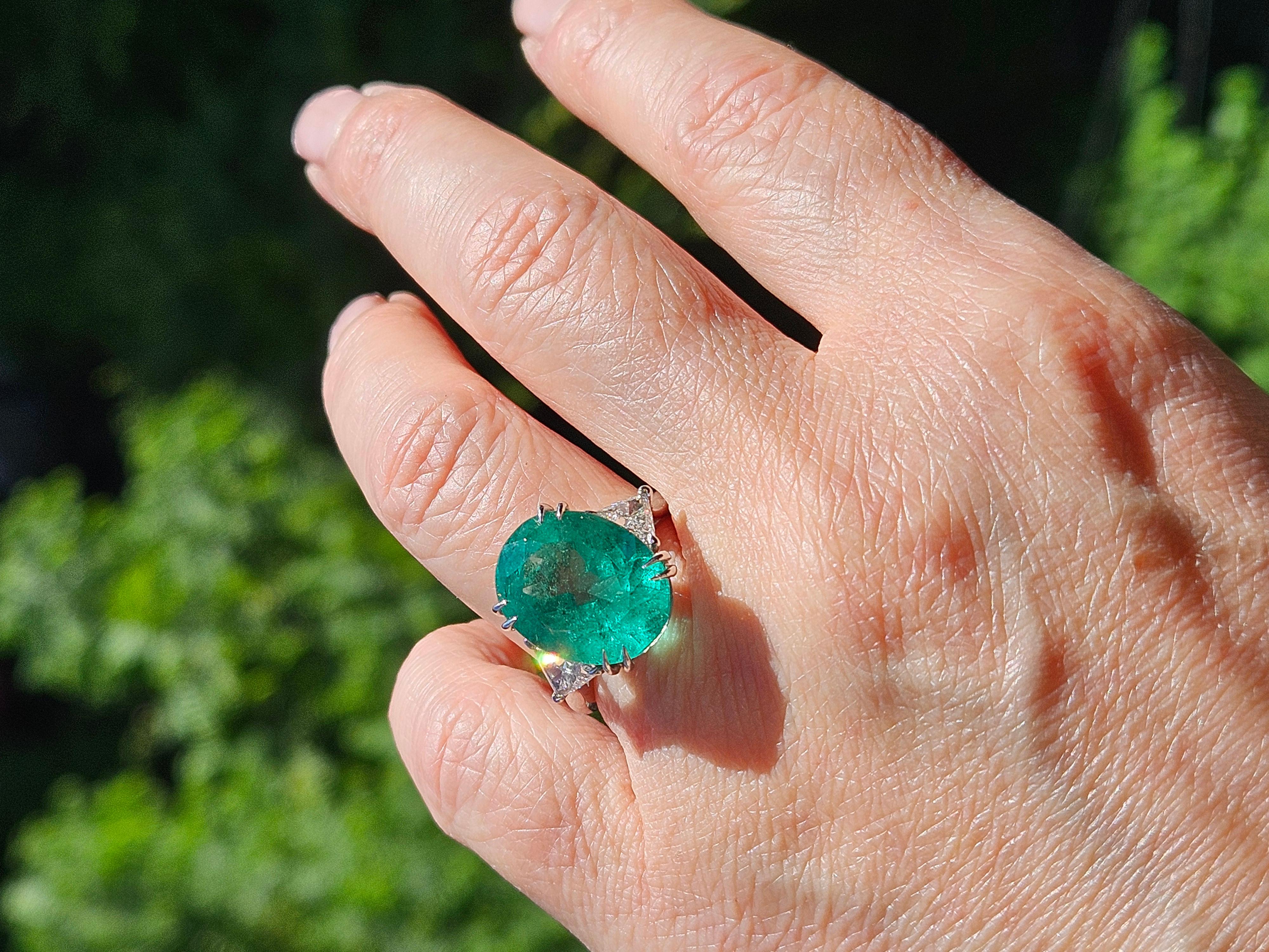 GIA Colombian Green 10ctw Emerald & Diamond Three Stone Engagement Platinum Ring For Sale 4