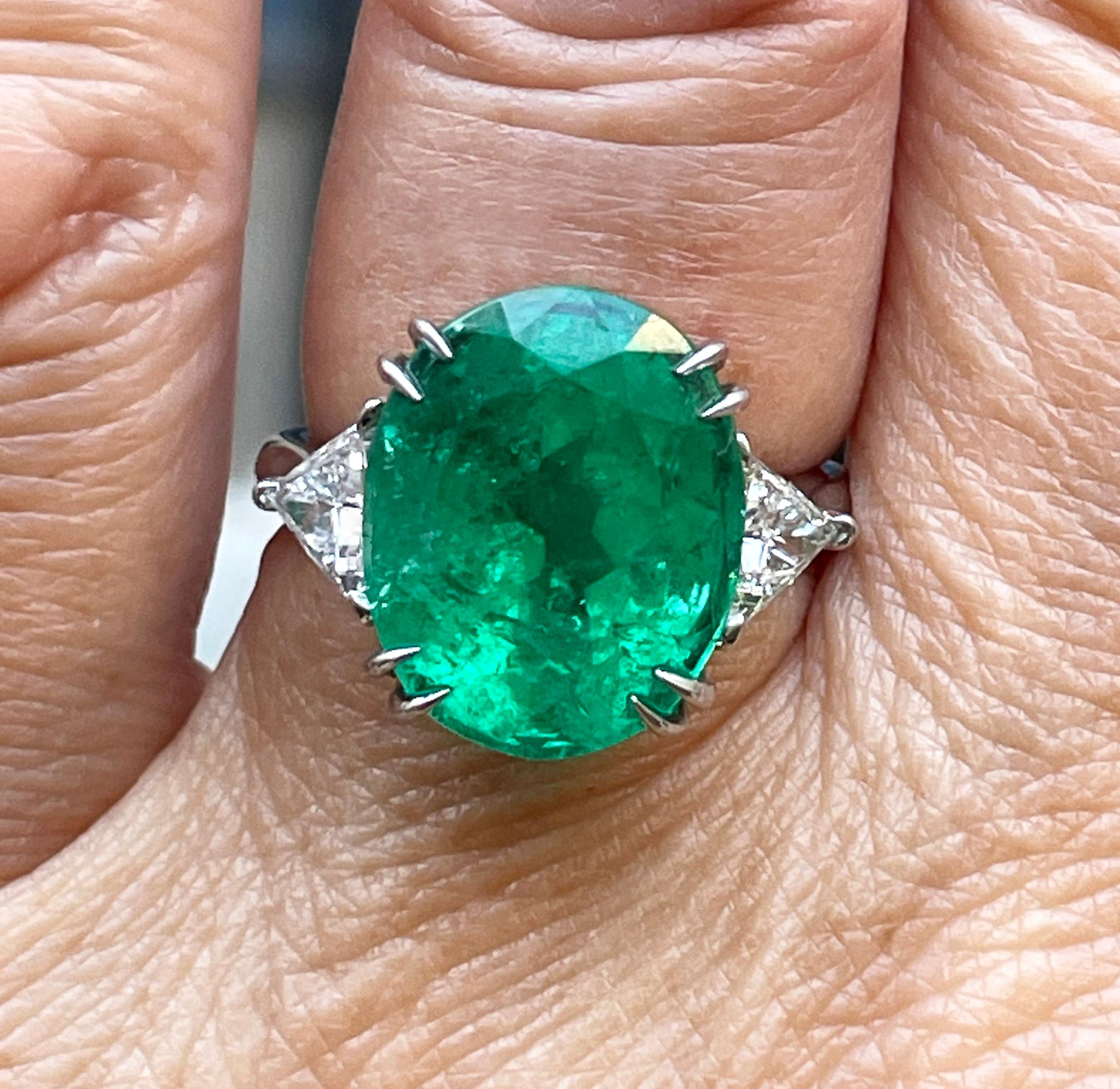 GIA Colombian Green 10ctw Emerald & Diamond Three Stone Engagement Platinum Ring For Sale 5