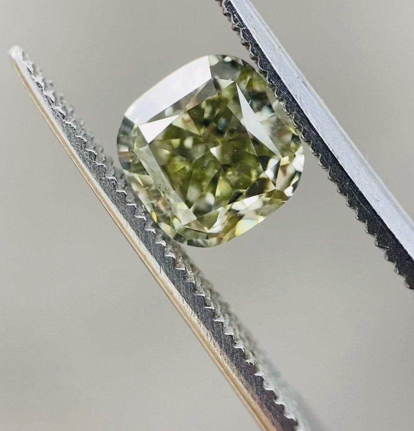 Taille coussin Diamant naturel taille coussin de 1,06 carat de couleur grisâtre-jauneâtre fantaisie SI1 en vente