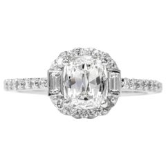 Bague de fiançailles en platine avec coussin GIA 1.35cts Diamond Baguette Halo