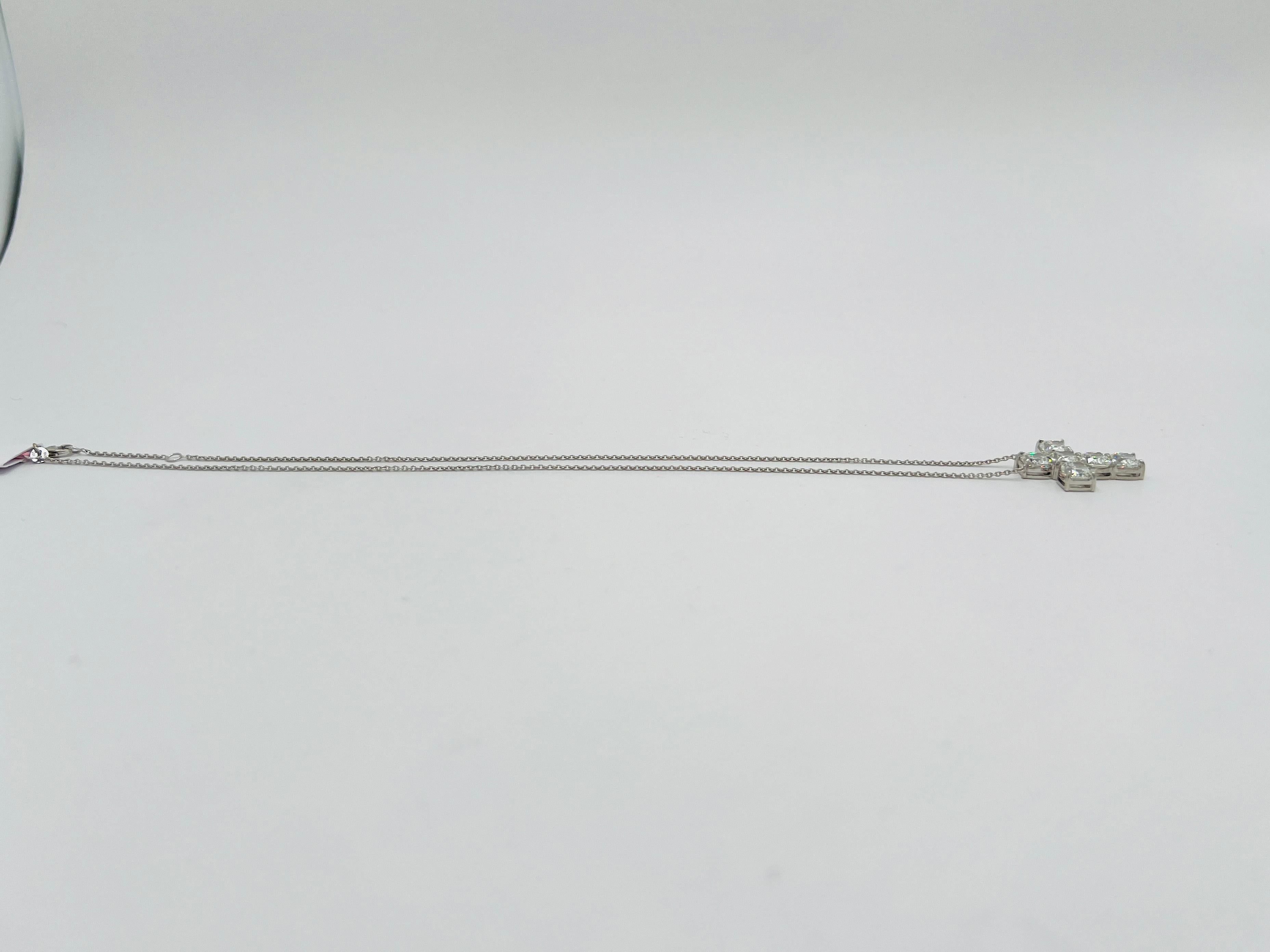 GIA Cushion 1.5 Carat Each White Diamond Pendant Necklace in 18K White Gold For Sale 1