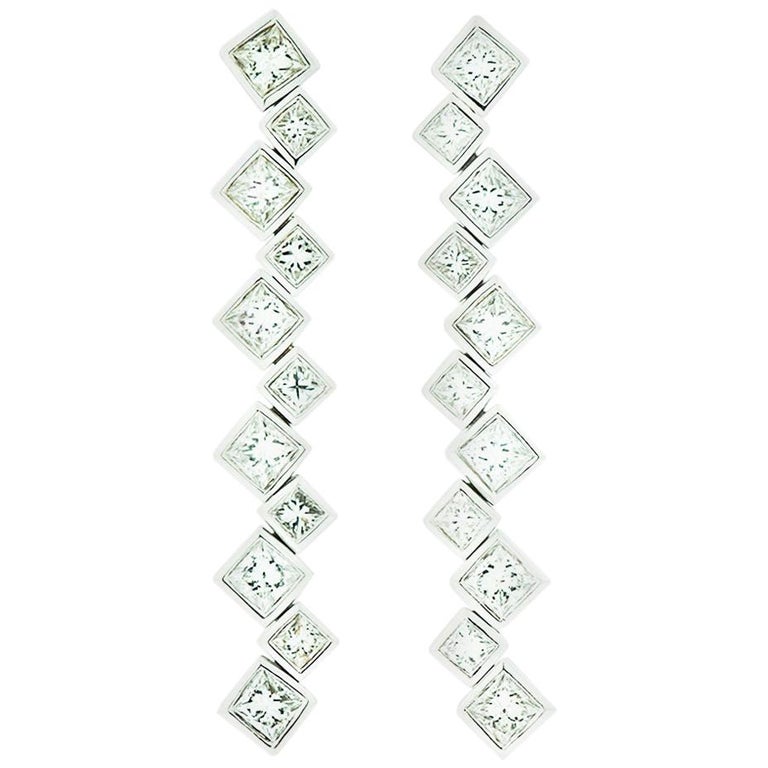 GIA Dangle Diamond Princess Cut Earrings 3.29 Carat For Sale at 1stDibs
