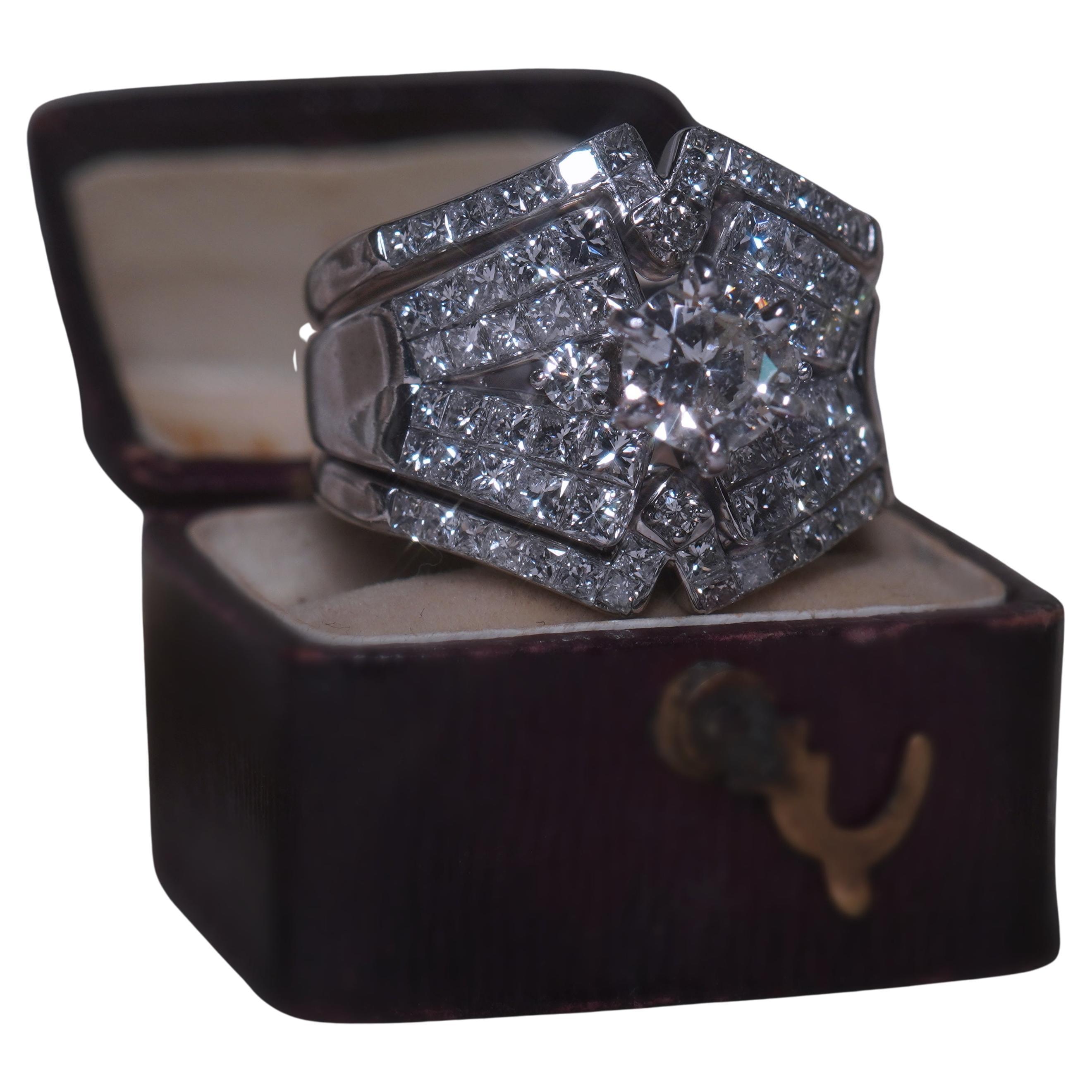 Old South Jewels proudly presents...VINTAGE LUXURY.   GIA CERTIFIED 4.29 CARAT VINTAGE 18K DIAMOND RINGS!   HUGE SOLID GOLD DIAMOND ENGAGEMENT RING & DOUBLE WEDDING BAND SET. NATURAL FINE VS SI SPARKLING DIAMONDS WITH .85 CARAT CENTER SOLITAIRE.  