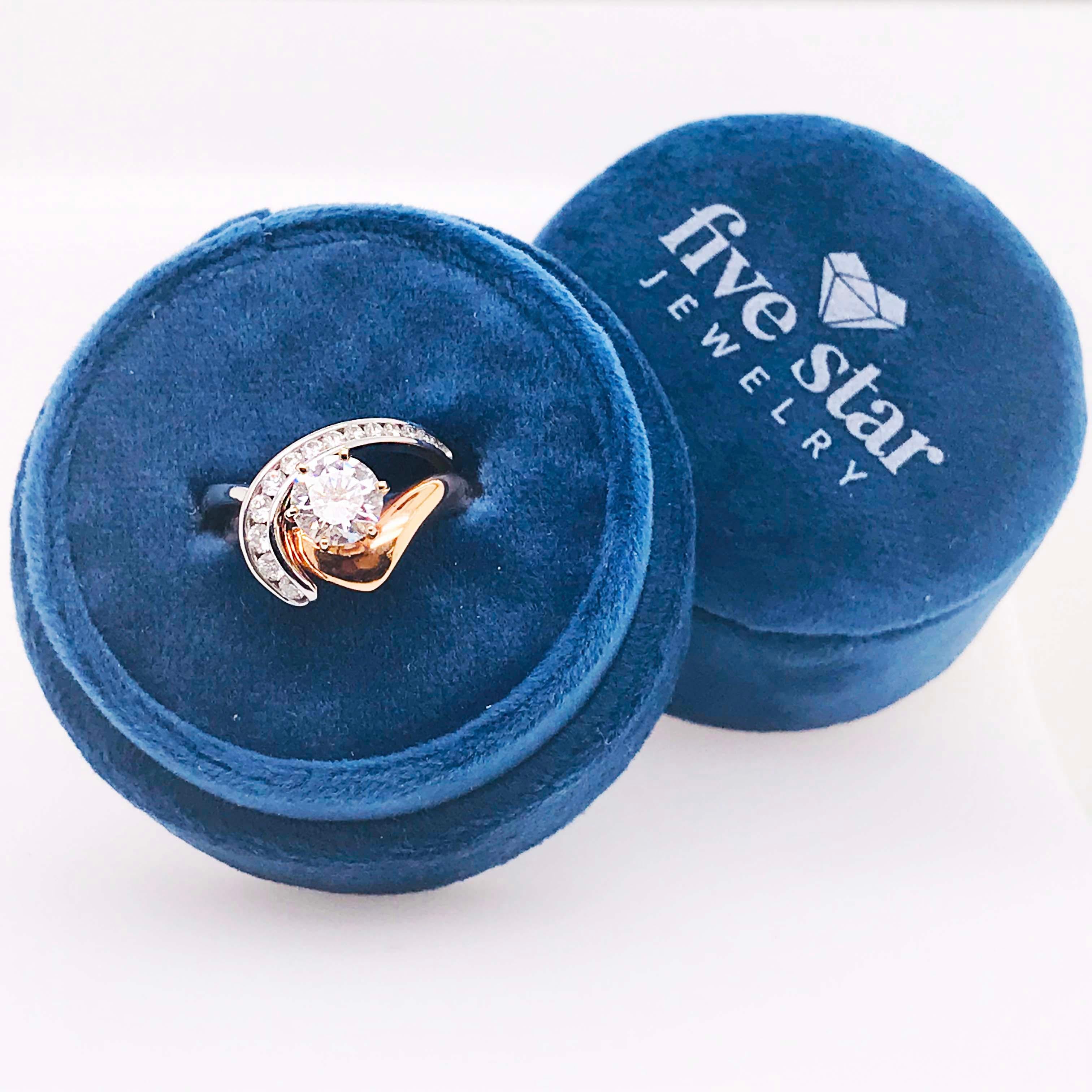 GIA Diamond 2 Carat Solitaire & Diamond Wrap Band Rose & White Gold Wedding Set en vente 12