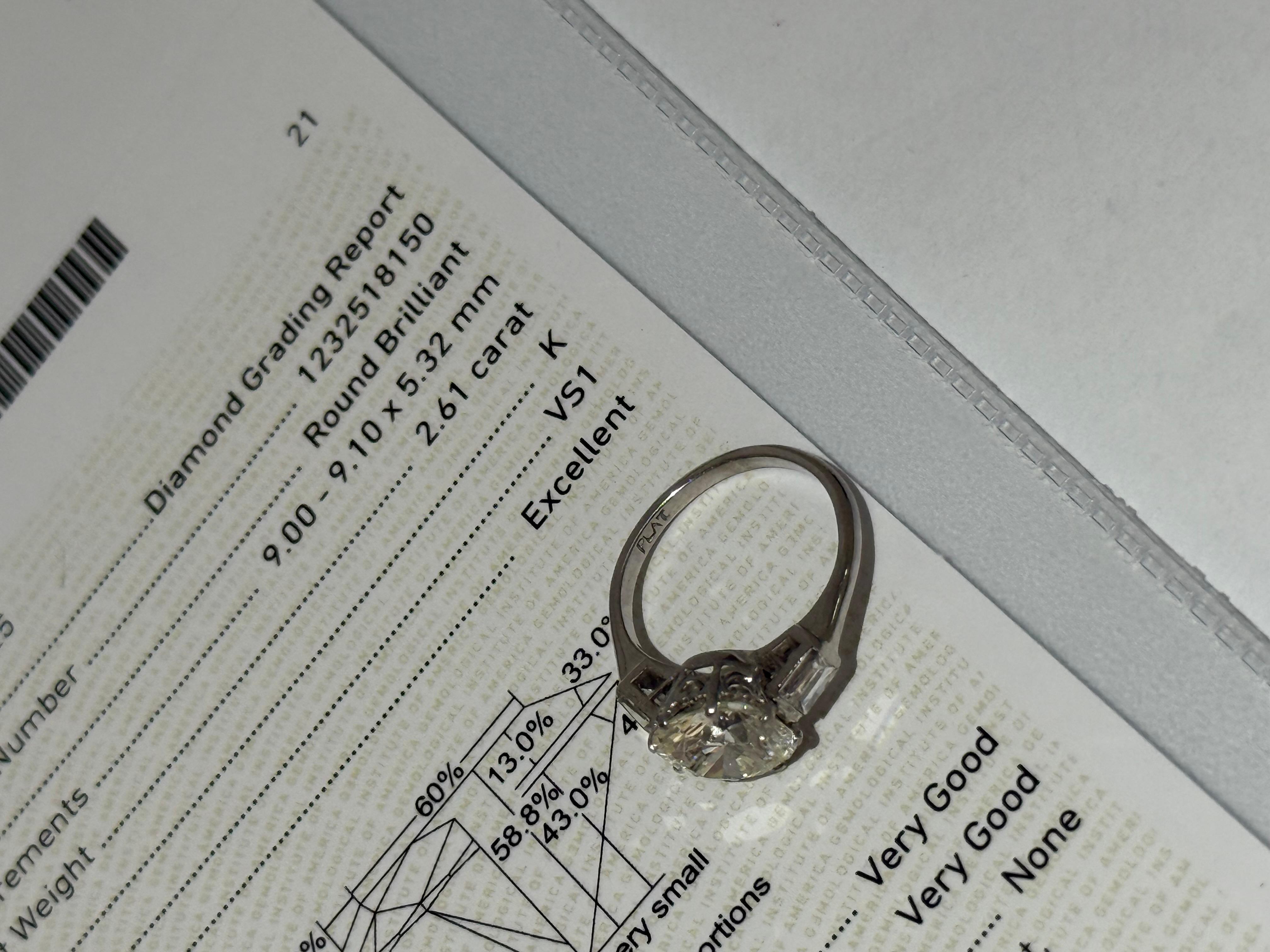 Contemporain Bague solitaire en diamant GIA 2,61 carats taille ronde en platine en vente