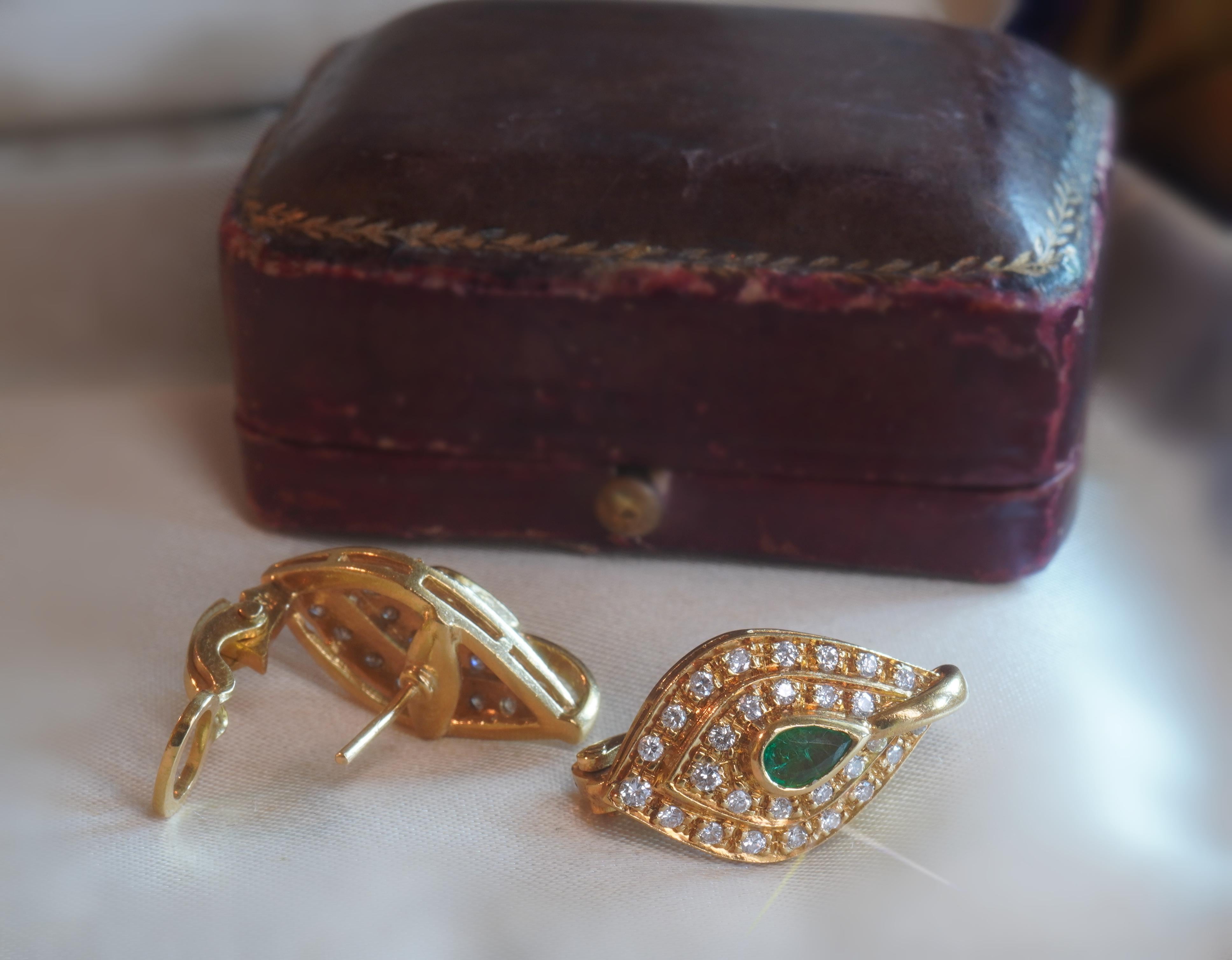GIA Esmeralda 18K Pendientes Diamante Colombiano Vintage Certificado Natural VS 2.18 CTS en Bueno estado para la venta en Sylvania, GA