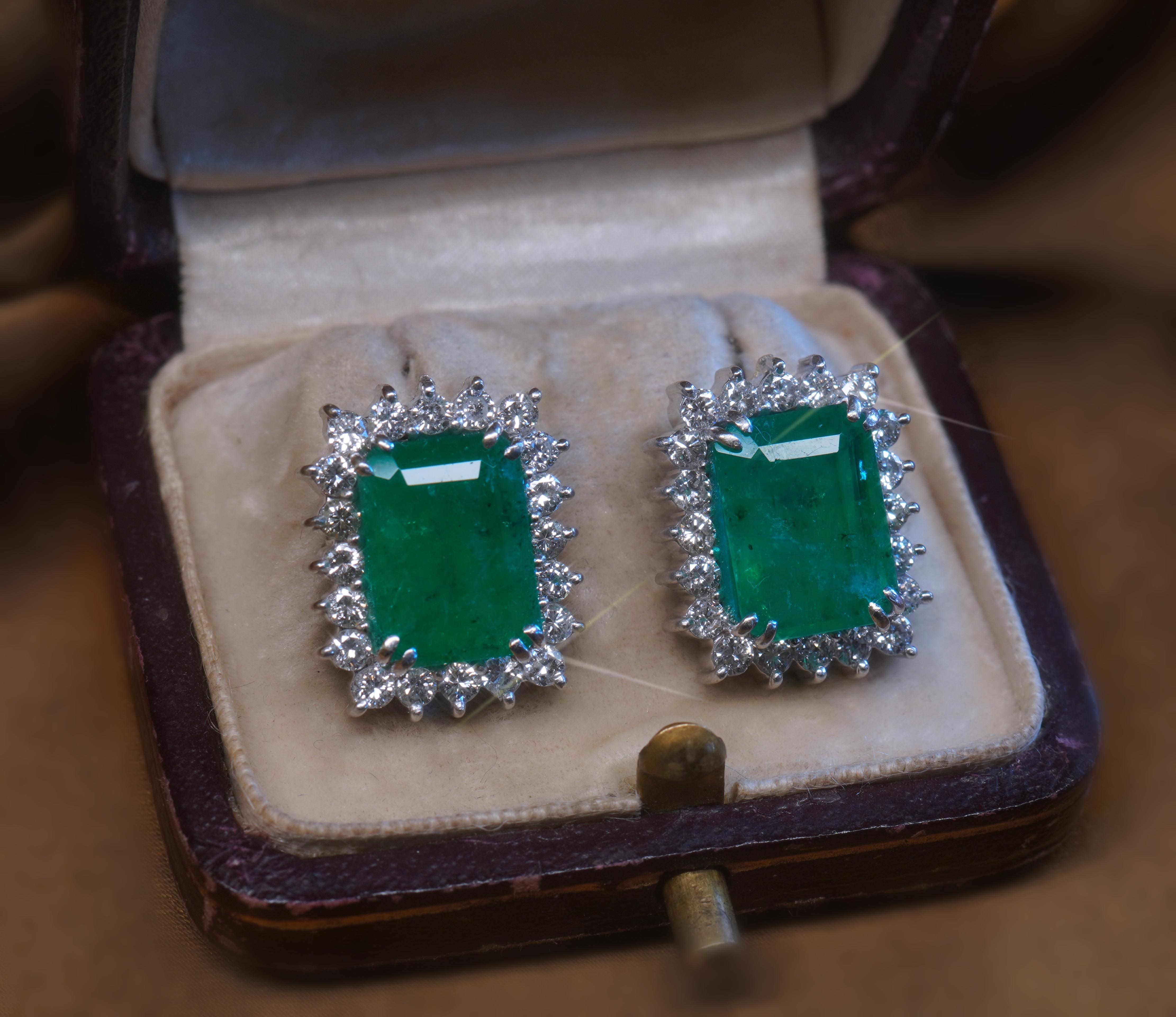 GIA Emerald 18K Earrings Diamond Vintage Certified Natural VS Fine 12.18 CTS! For Sale 5