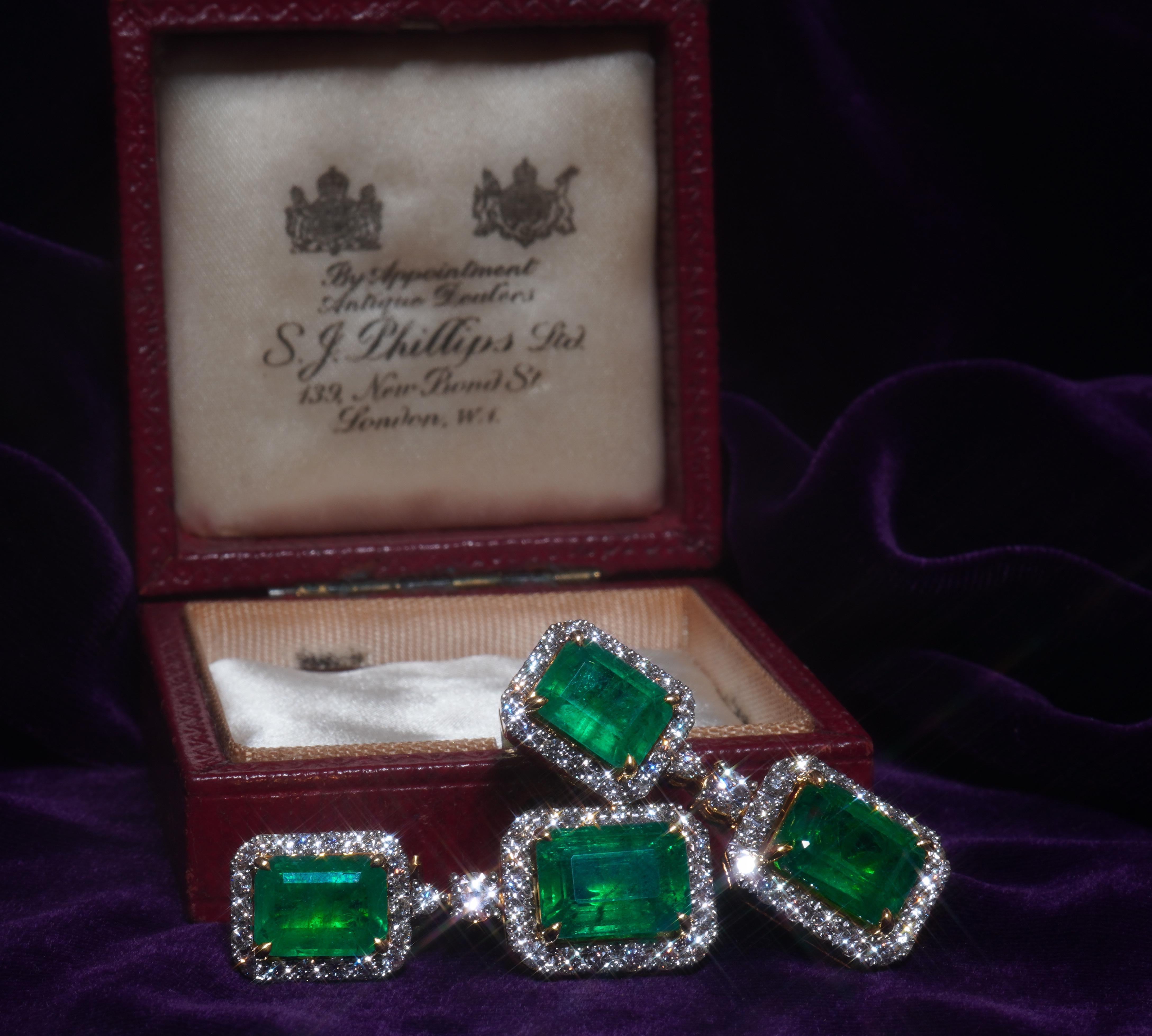 GIA Emerald 18K Earrings Diamond Vintage Certified Natural VVS Huge 21.86 Carats 5
