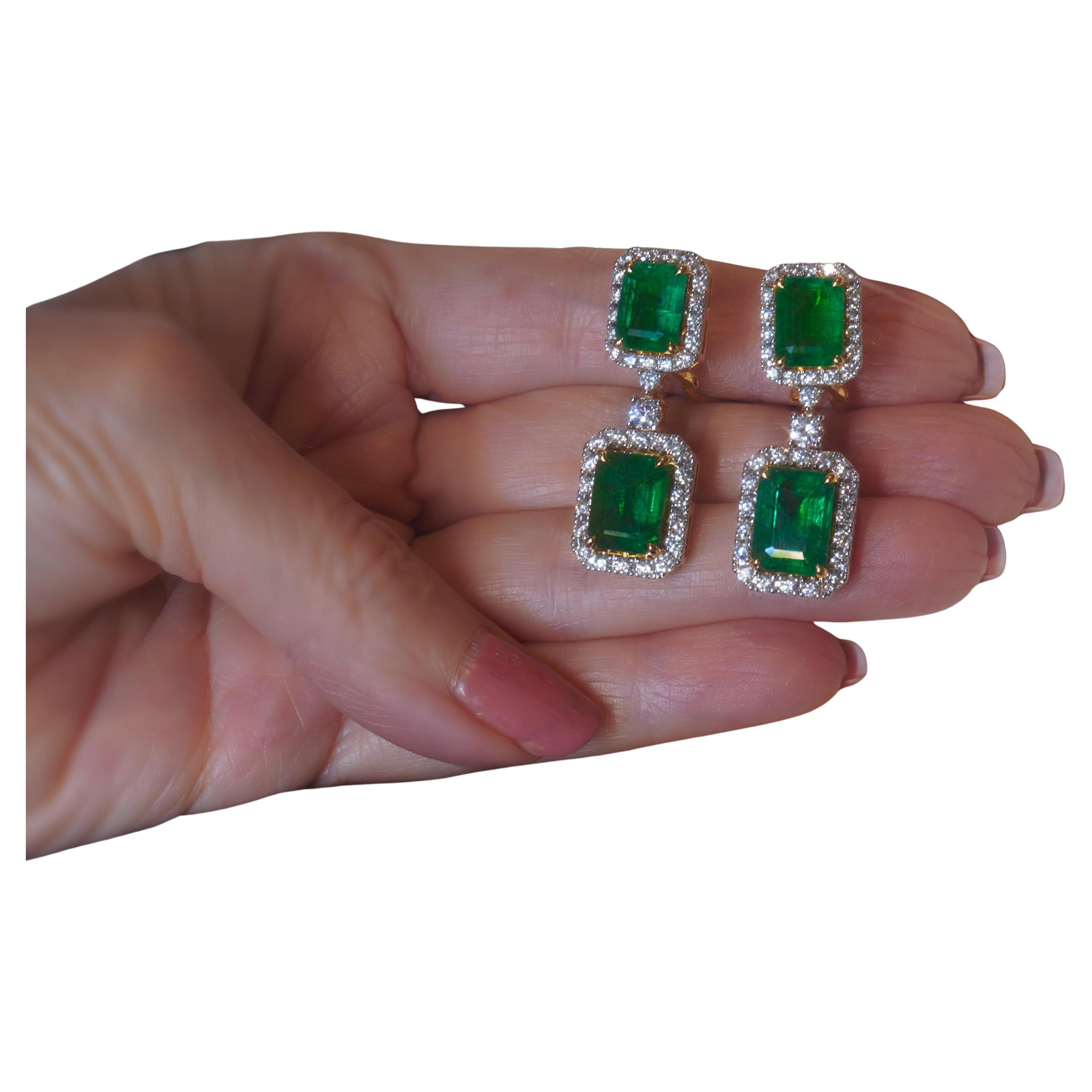 Old South Jewels Proudly Presents--LUXURY.  VINTAGE GIA CERTIFIED 21.86 CARAT EMERALDS & DIAMOND VINTAGE 18K EARRINGS & BOX!  BRILLIANT RICH GREEN TRANSPARENT 18.80 CARATS NATURAL EMERALDS ARE CROWNED WITH 3.06 CARATS OF SPARKLING WHITE VS DIAMONDS.