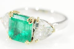 GIA Emerald Diamond Ring White Yellow Hold Heart Shape 18 Karat