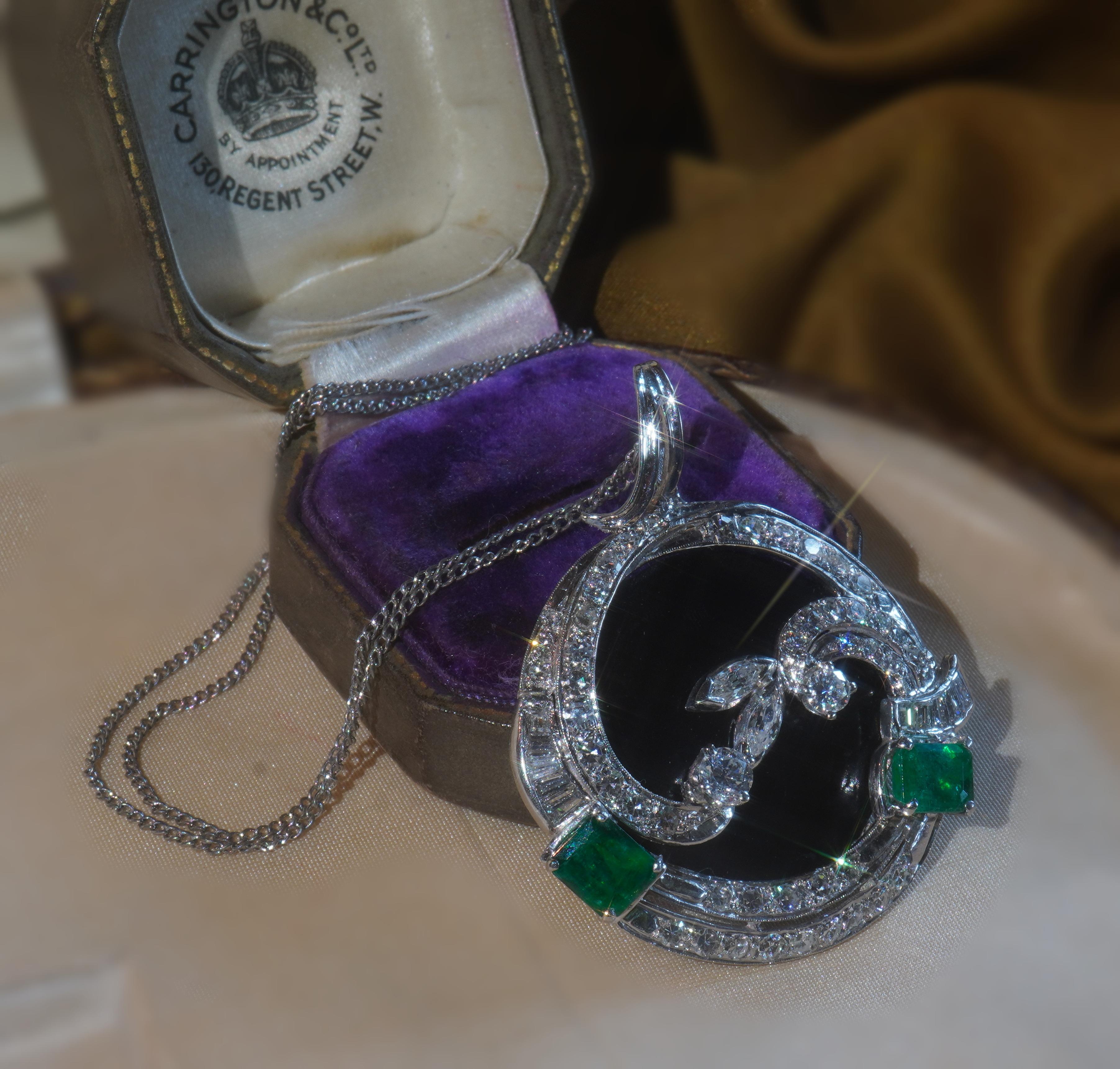 GIA Emerald Platinum 18K Pendant VS Diamond Onyx Certified Huge AAA 4.51 Carats In Good Condition For Sale In Sylvania, GA