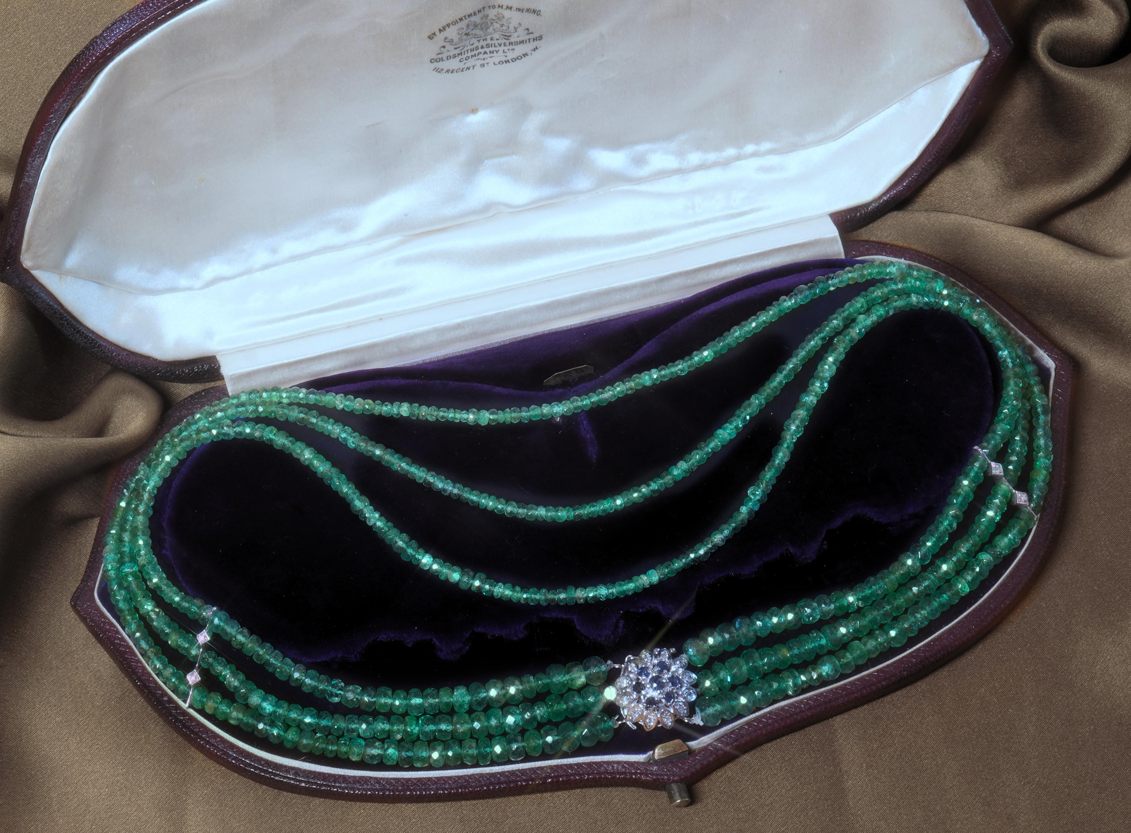 Women's GIA Emerald Sapphire Necklace Diamond 14K Vintage Natural Huge 145.86 Carats! For Sale