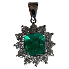 GIA F1/Minor 1.16ct Top Quality Colombia Emerald Pendant in Platinum