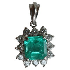GIA F1/Minor 1.36ct Colombian emerald pendant with Natural Diamonds in Platinum