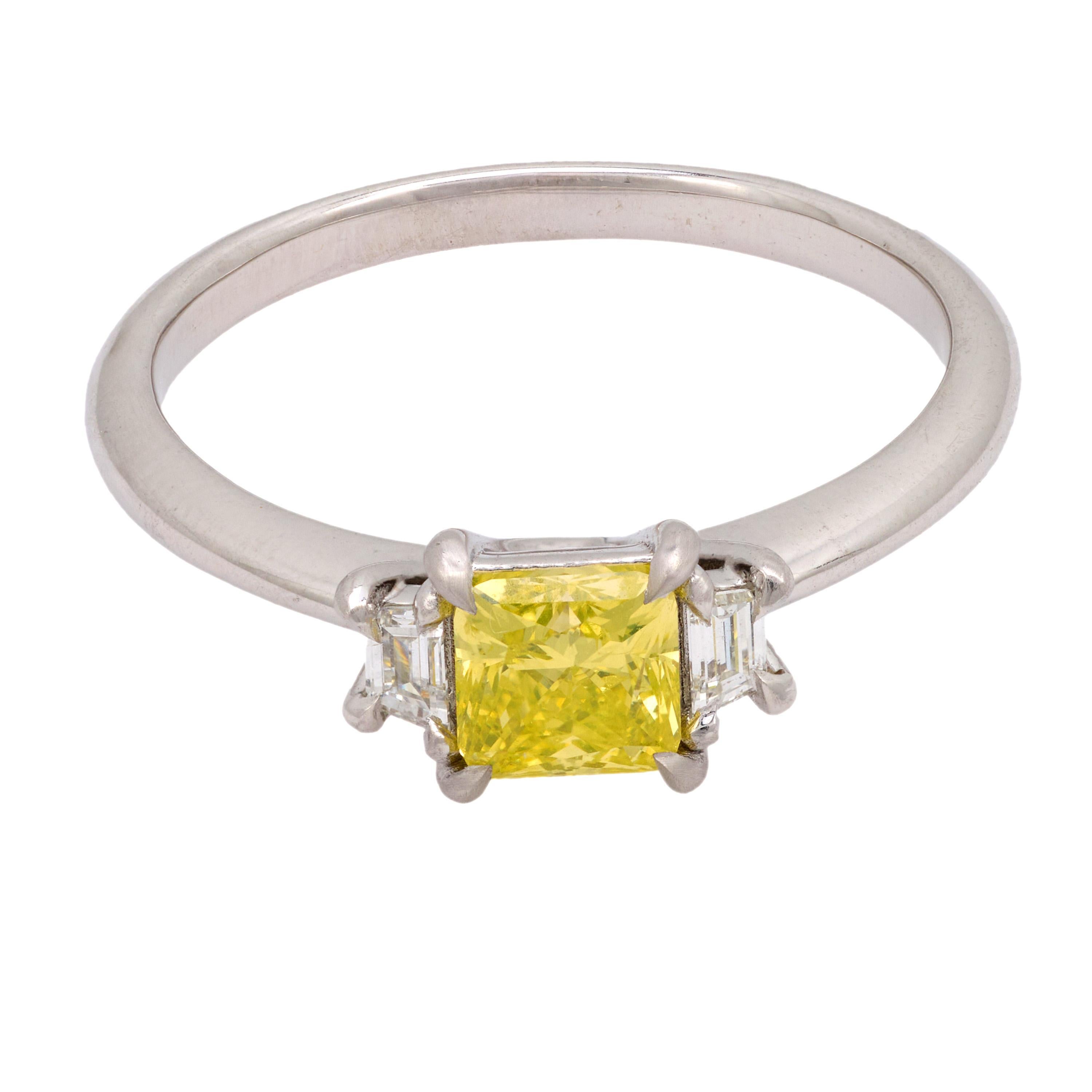 Modern GIA fancy intense greenish yellow diamond platinum and gold ring For Sale