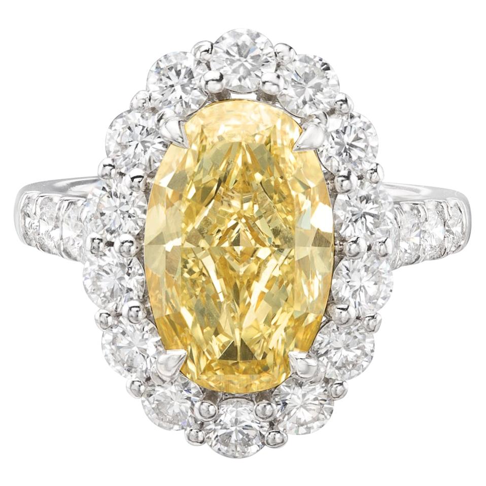 GIA Fancy Light Yellow 4.15-Ct Oval Diamond Ring