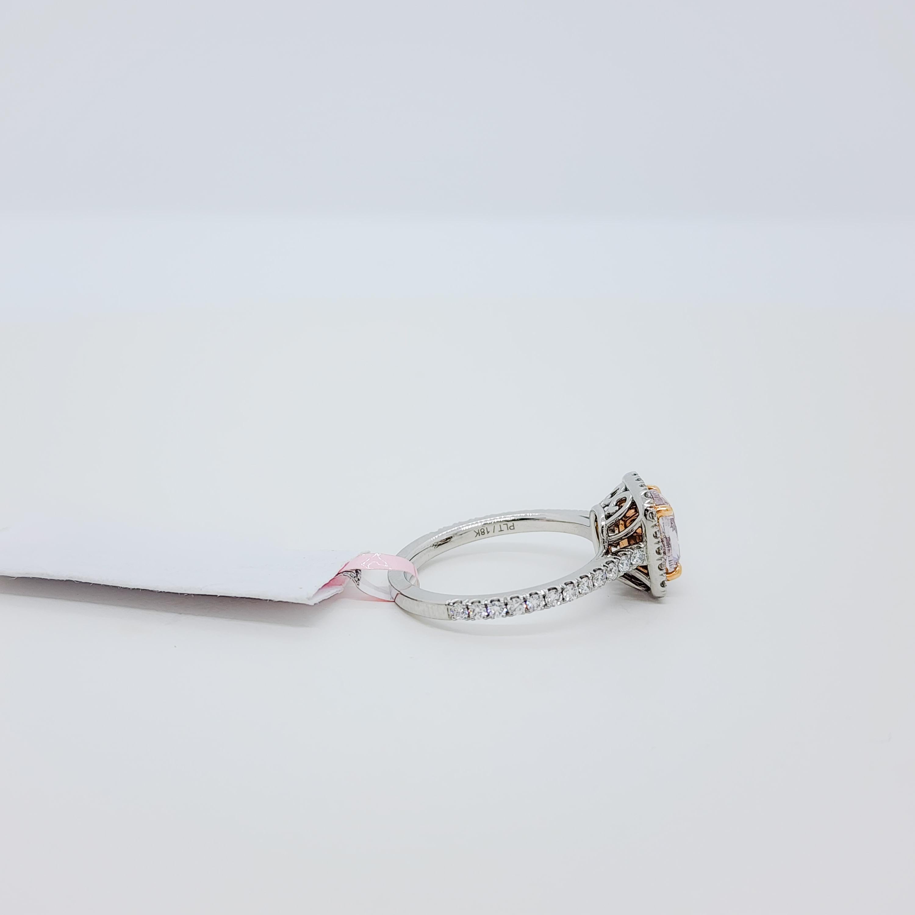 GIA Ring aus Platin und Roségold mit lila rosa Fancy-Diamant im Kissenschliff im Angebot 2
