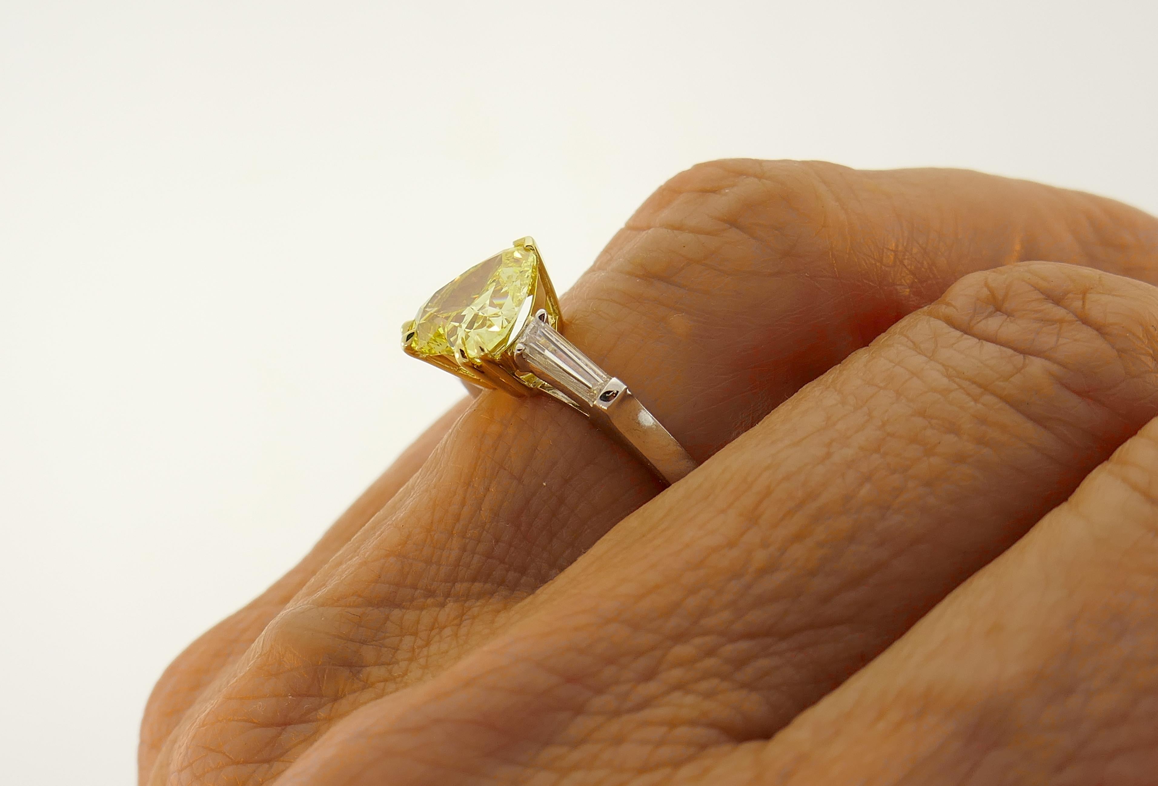 GIA Fancy Vivid Yellow Diamond Platinum Ring 2.64 Carat Heart Solitaire 5