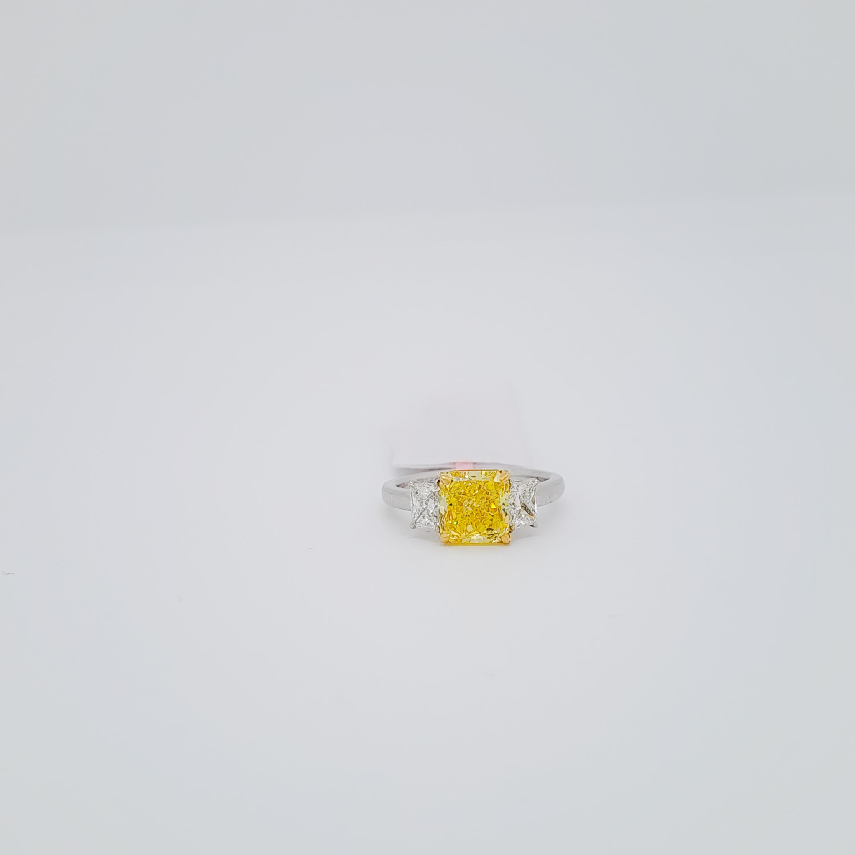 Women's or Men's GIA Fancy Vivid Yellow Radiant and White Diamond Three Stone Ring in 18k 