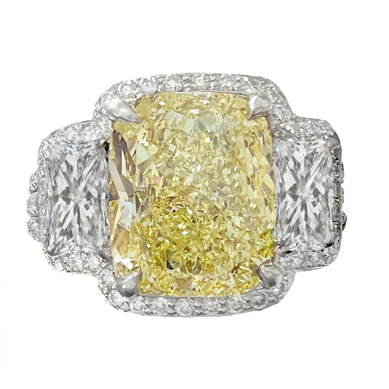 GIA Fancy Yellow 4.04 Carat Cushion-Cut Diamond 3-Stone Engagement Ring For Sale 1