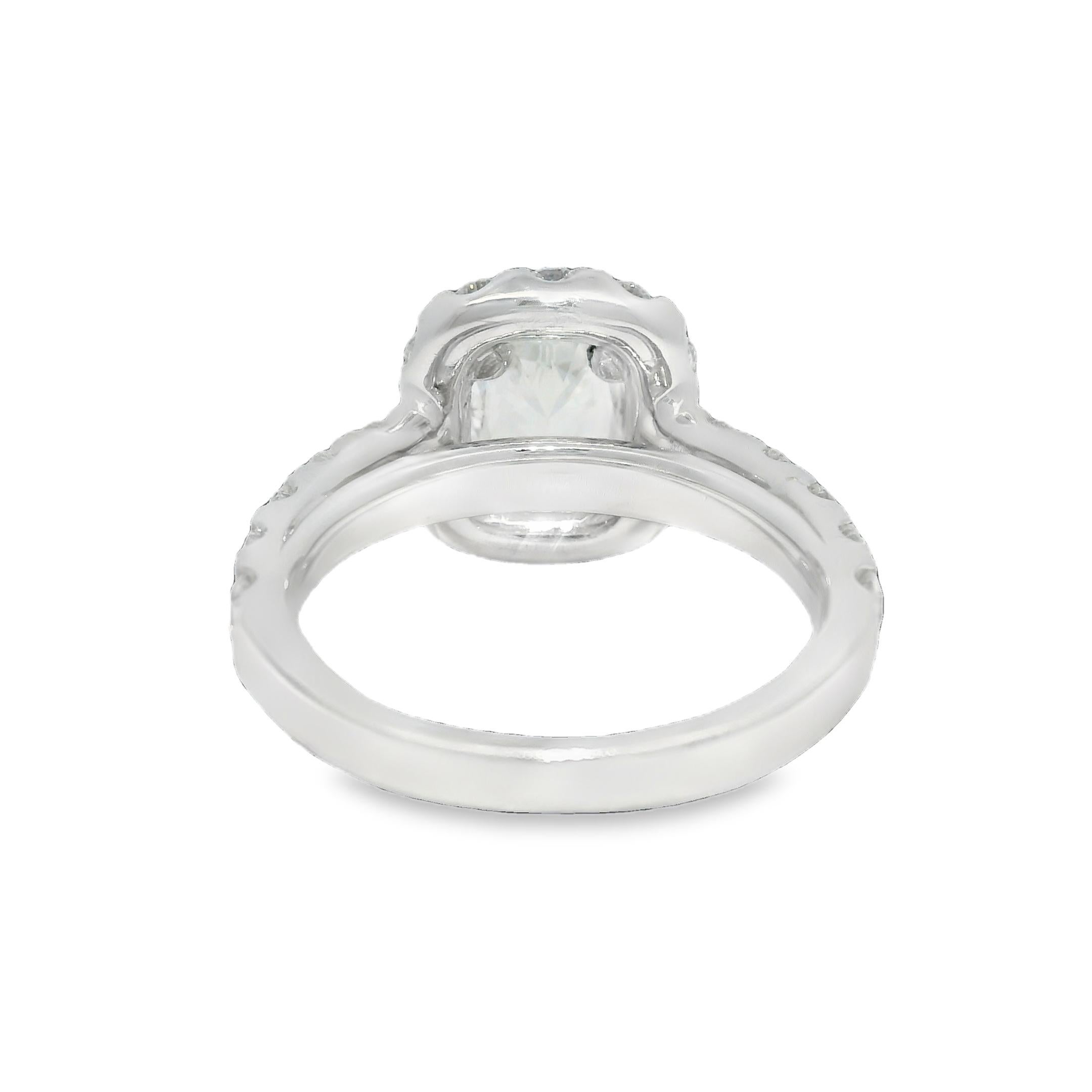 Verlobungsring, GIA-zertifizierter 2,18 Karat Diamant im Kissenschliff, 18 Karat, auf Lager im Angebot 3