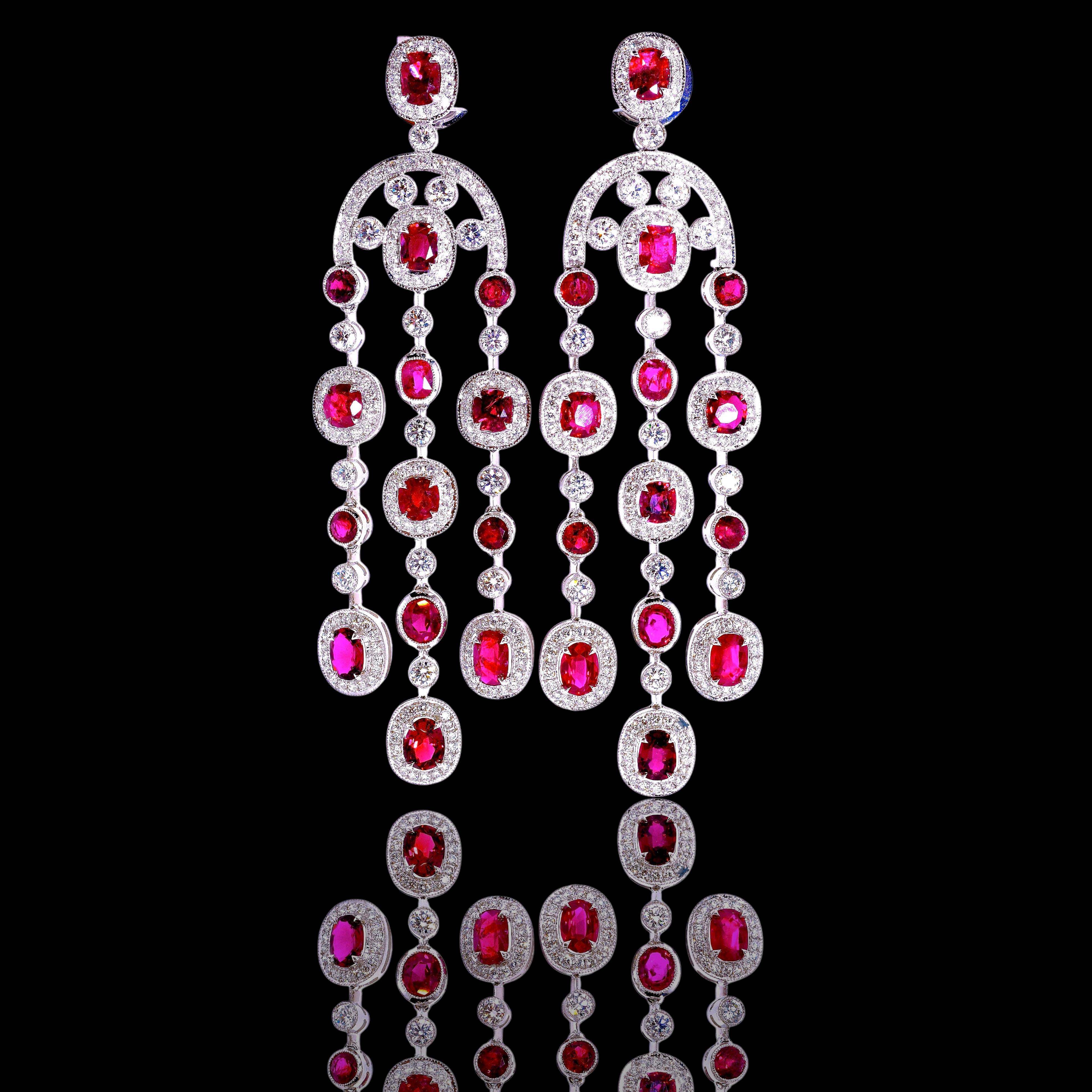 Orecchini Chandelier di diamanti e rubini non riscaldati con valutazione GIA, Pierre/Famille In condizioni Nuovo in vendita a Aspen, CO