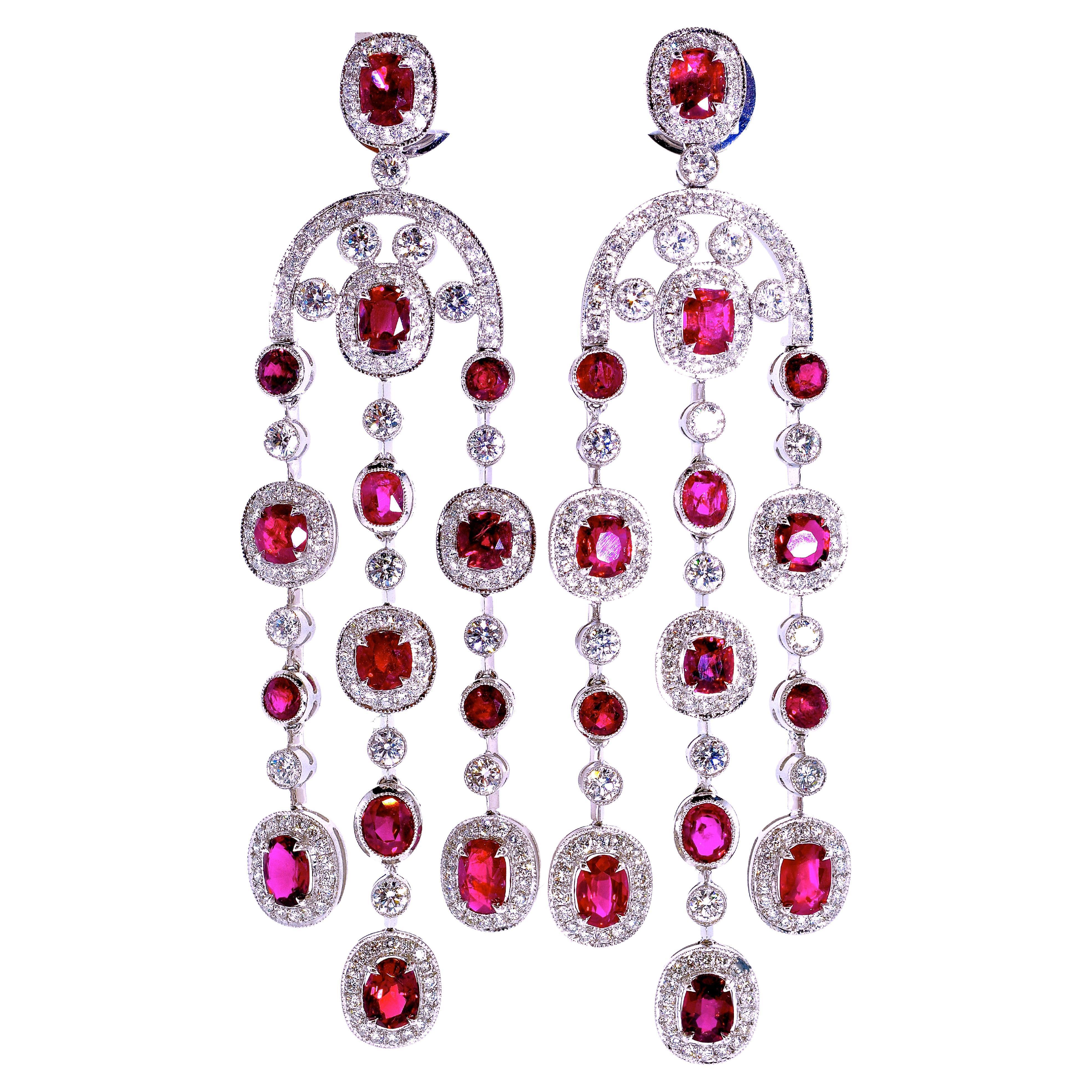 Orecchini Chandelier di diamanti e rubini non riscaldati con valutazione GIA, Pierre/Famille in vendita 1