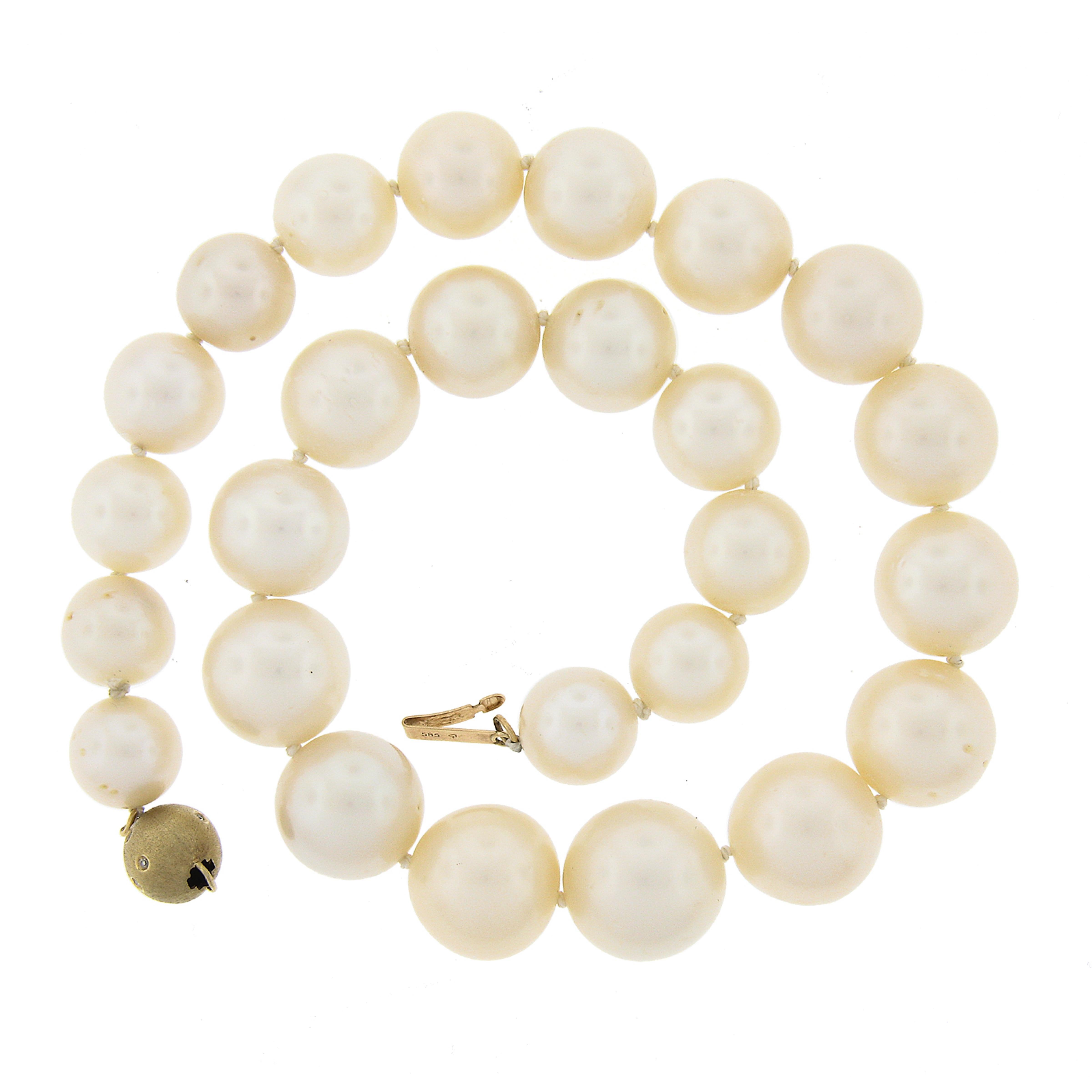 Collana con fili di perle d'acqua salata dei mari del sud con graduazione GIA e chiusura con diamanti in oro 14k In condizioni ottime in vendita a Montclair, NJ