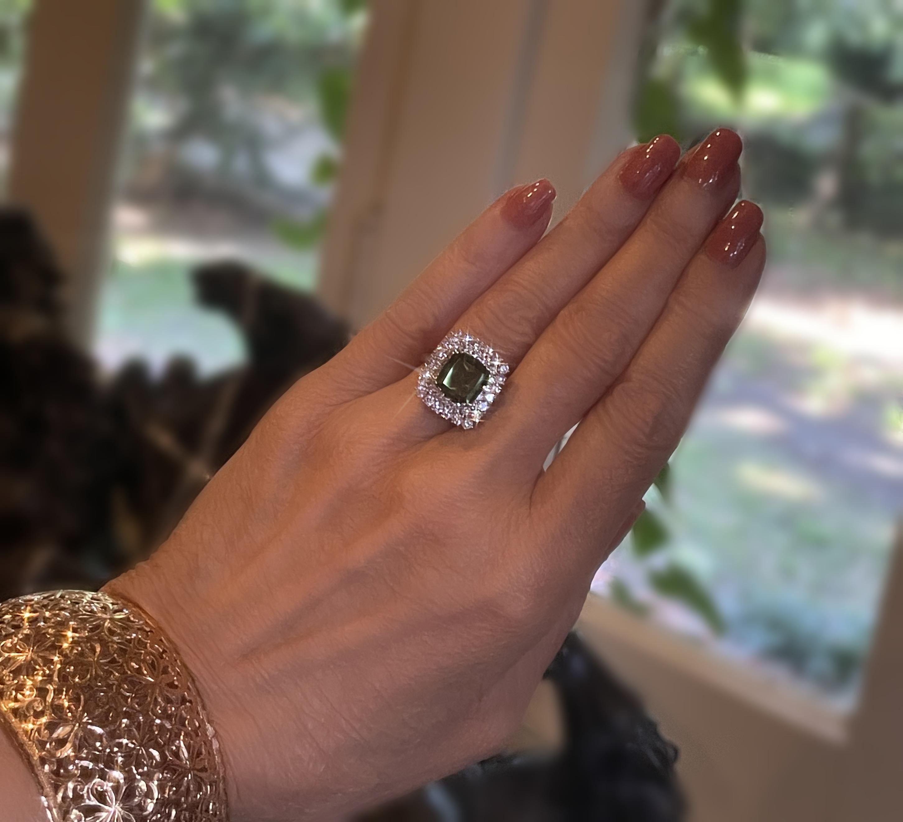 GIA Green Diamond 18K Ring Vintage Certified Natural Fine VVS Huge 6.82 Carats For Sale 4