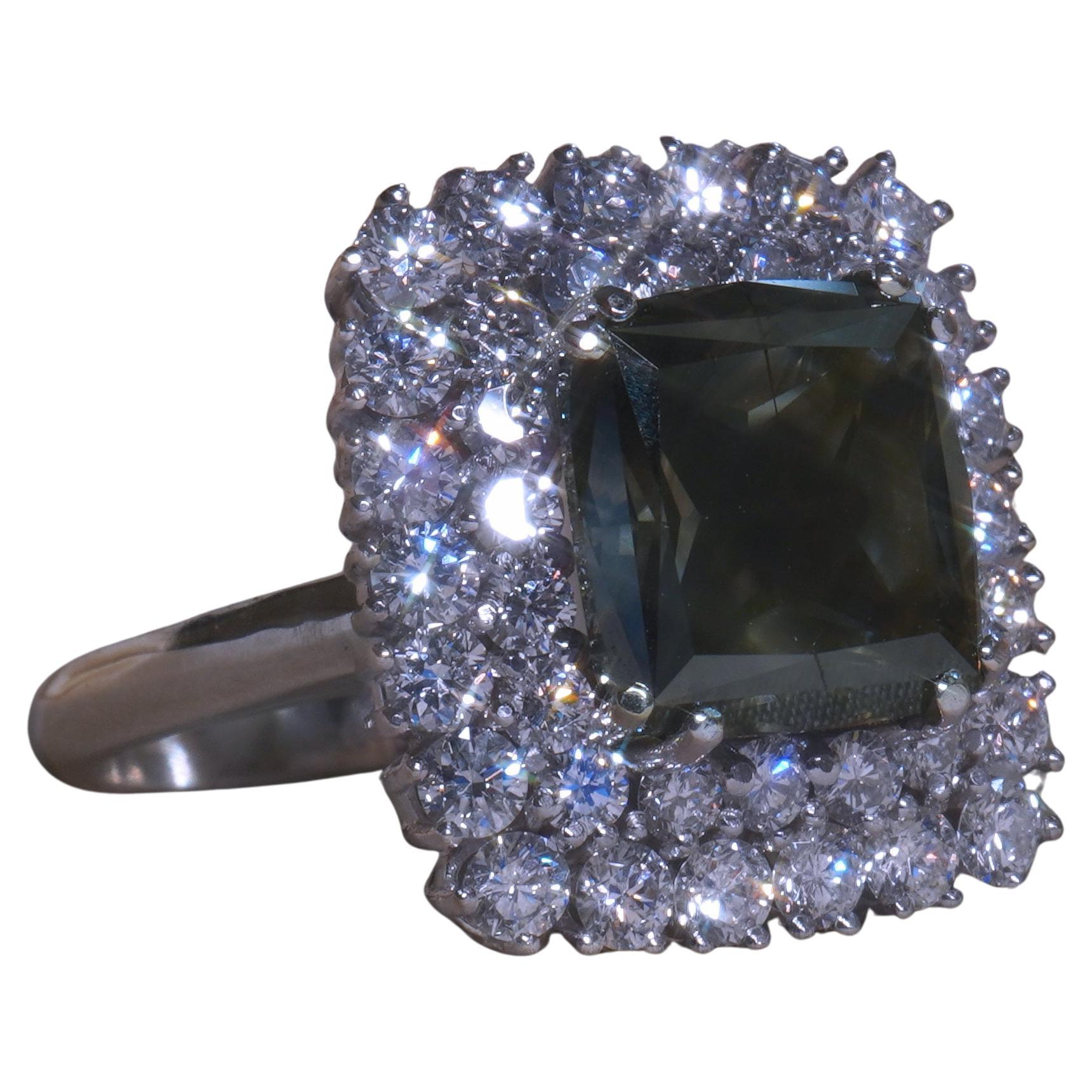 GIA Green Diamond 18K Ring Vintage Certified Natural Fine VVS Huge 6.82 Carats For Sale