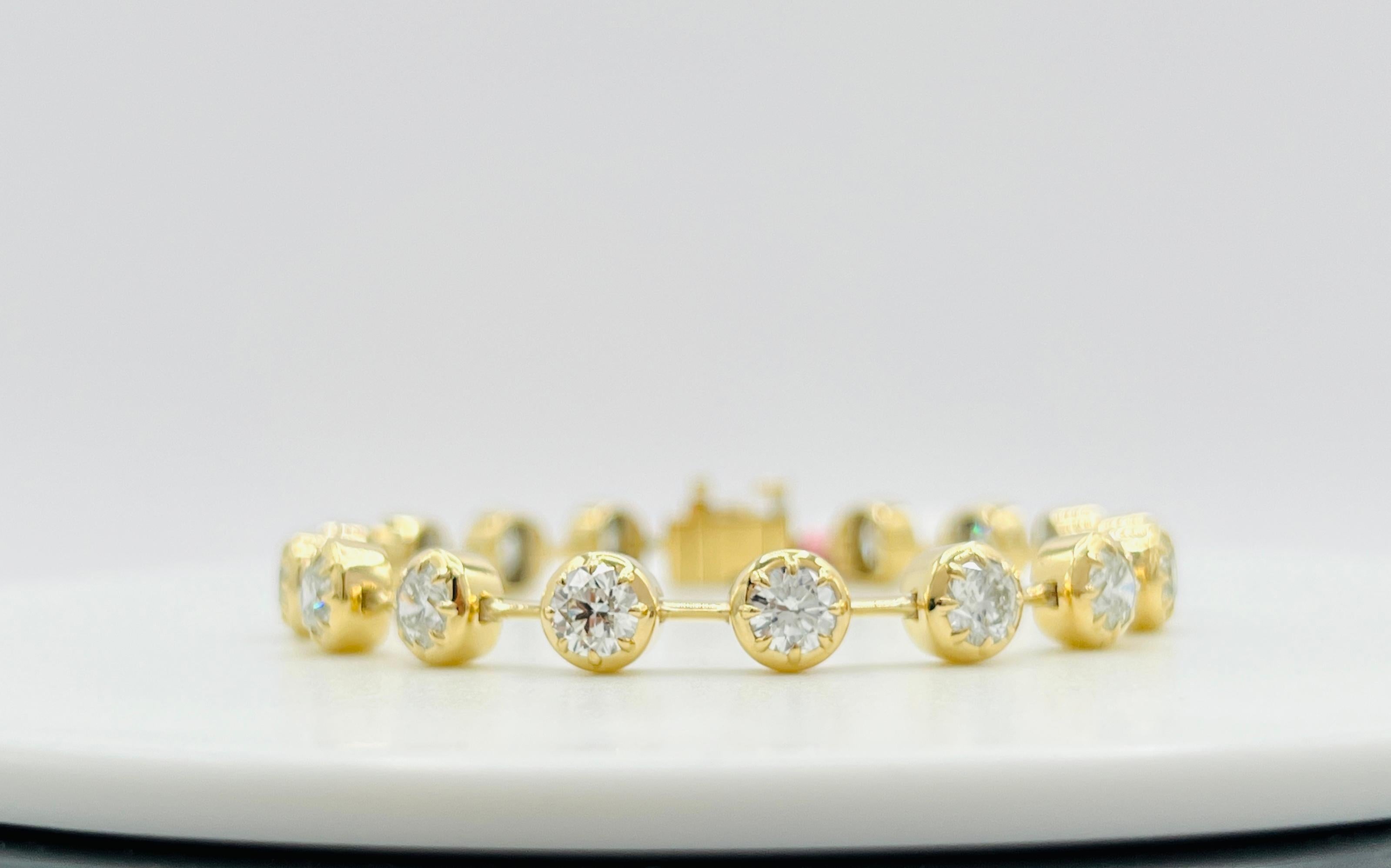 Bracelet en or jaune 18K avec chaton en diamant blanc d'un demi carat chacun GIA Unisexe en vente