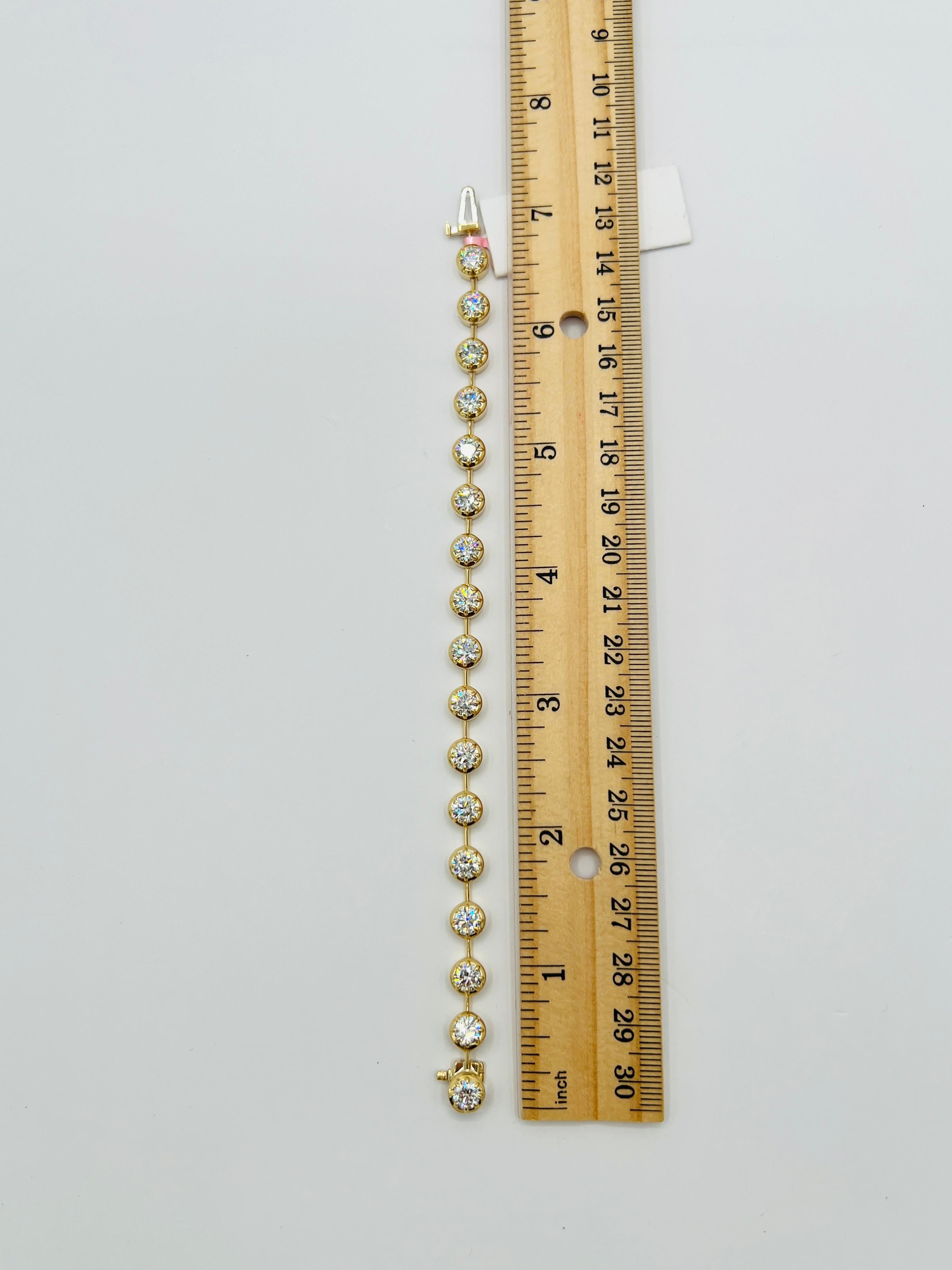 Bracelet en or jaune 18K avec chaton en diamant blanc d'un demi carat chacun GIA en vente 4