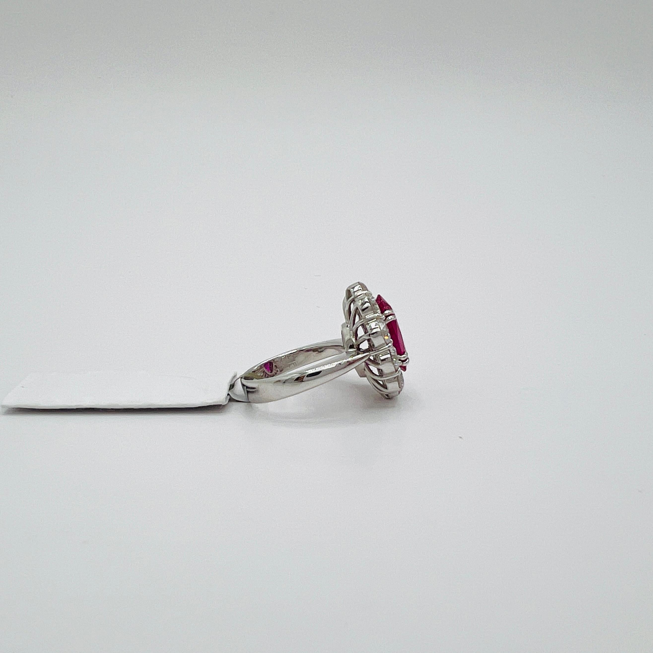 da uomo o donna GIA Heated Ruby Oval and White Diamond Round Ring in Platinum in vendita