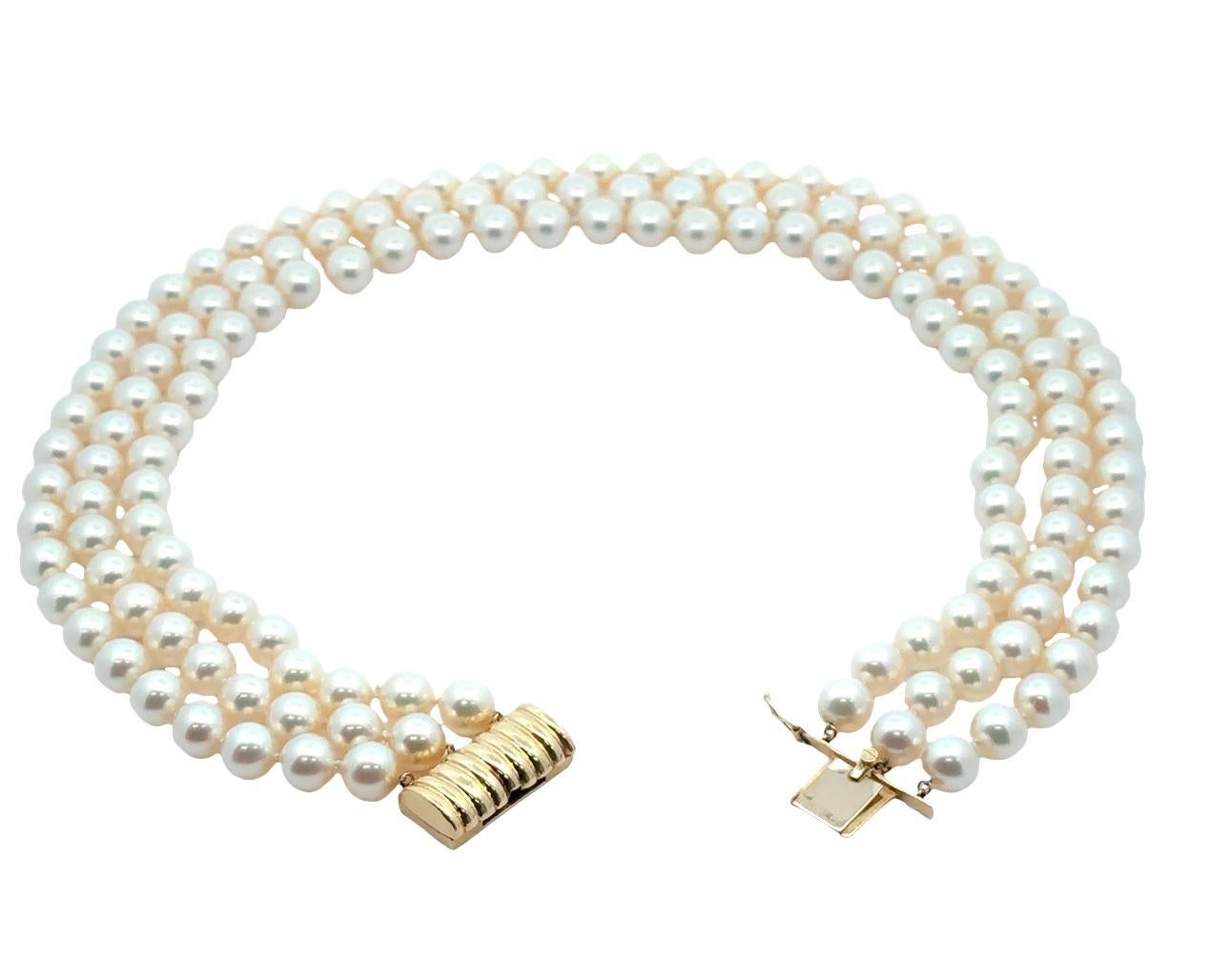 Round Cut GIA High Quality 7.96-8.49mm Akoya Pearl 3 Strand 16