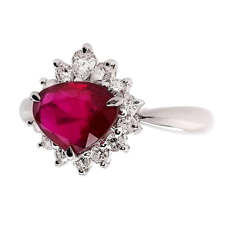 Anillo de platino con rubí tailandés certificado por GIA e IGI de 1,34 ct y diamantes naturales de 0,34 ct en venta 1