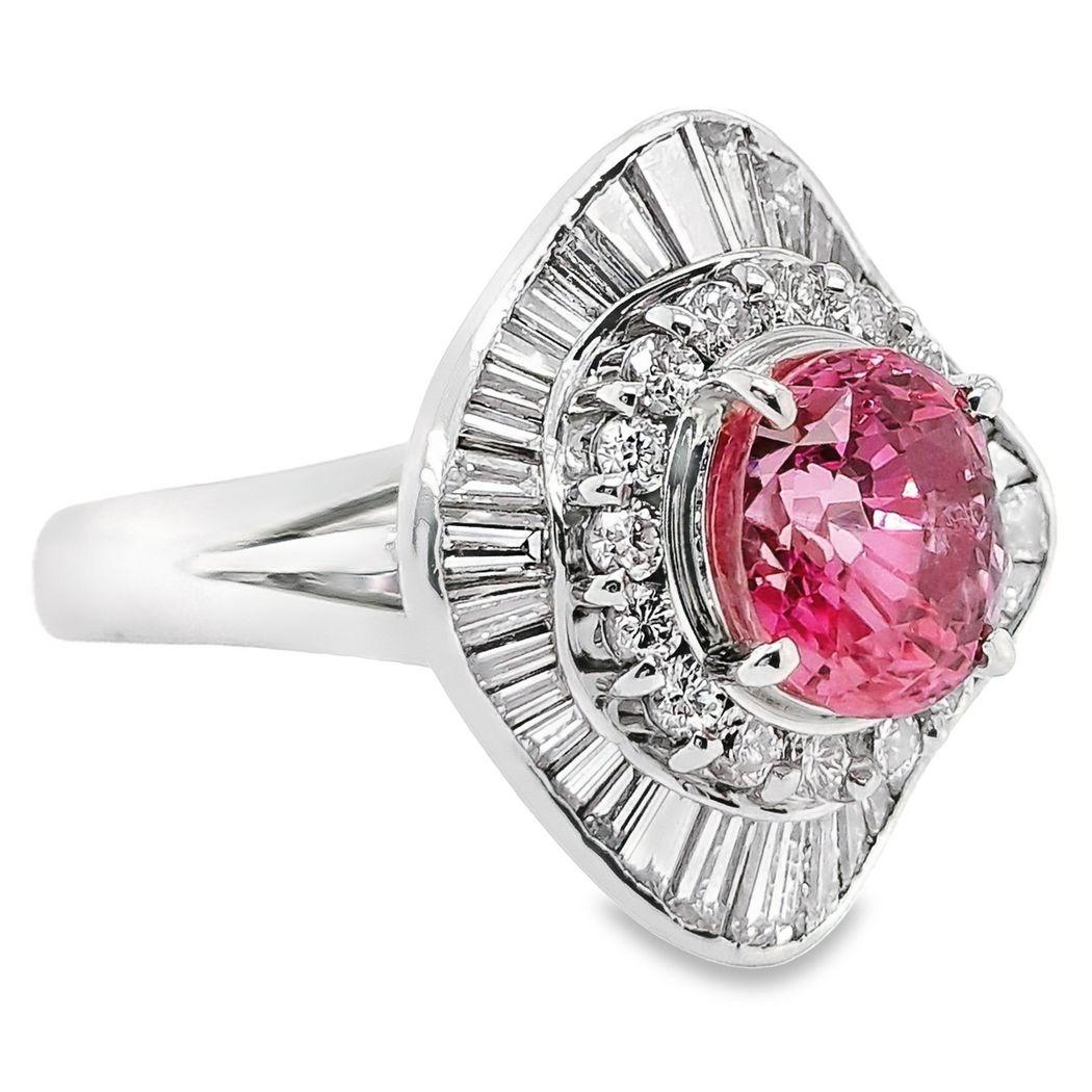 Women's GIA & IGI Certified 2.65ct Pink Sapphire 1.23ct Natural Diamonds Platinum Ring For Sale