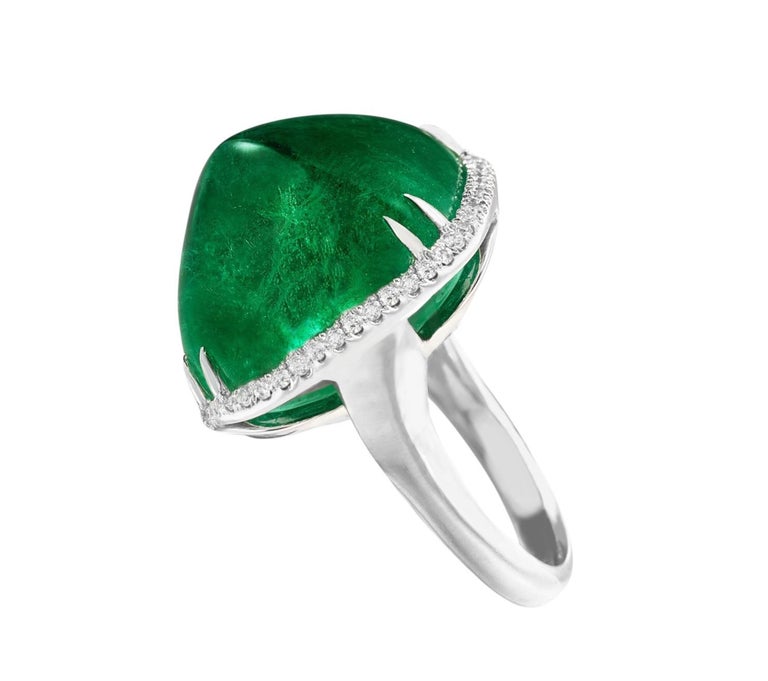 Round Cut GIA IGI Certified 30 Carat Sugarloaf Emerald Diamond Platinum Ring For Sale
