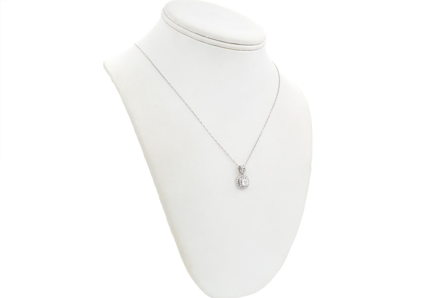 Women's GIA Internally Flawless 18k White Gold & Diamond Pendant Necklace 0.85ctw For Sale