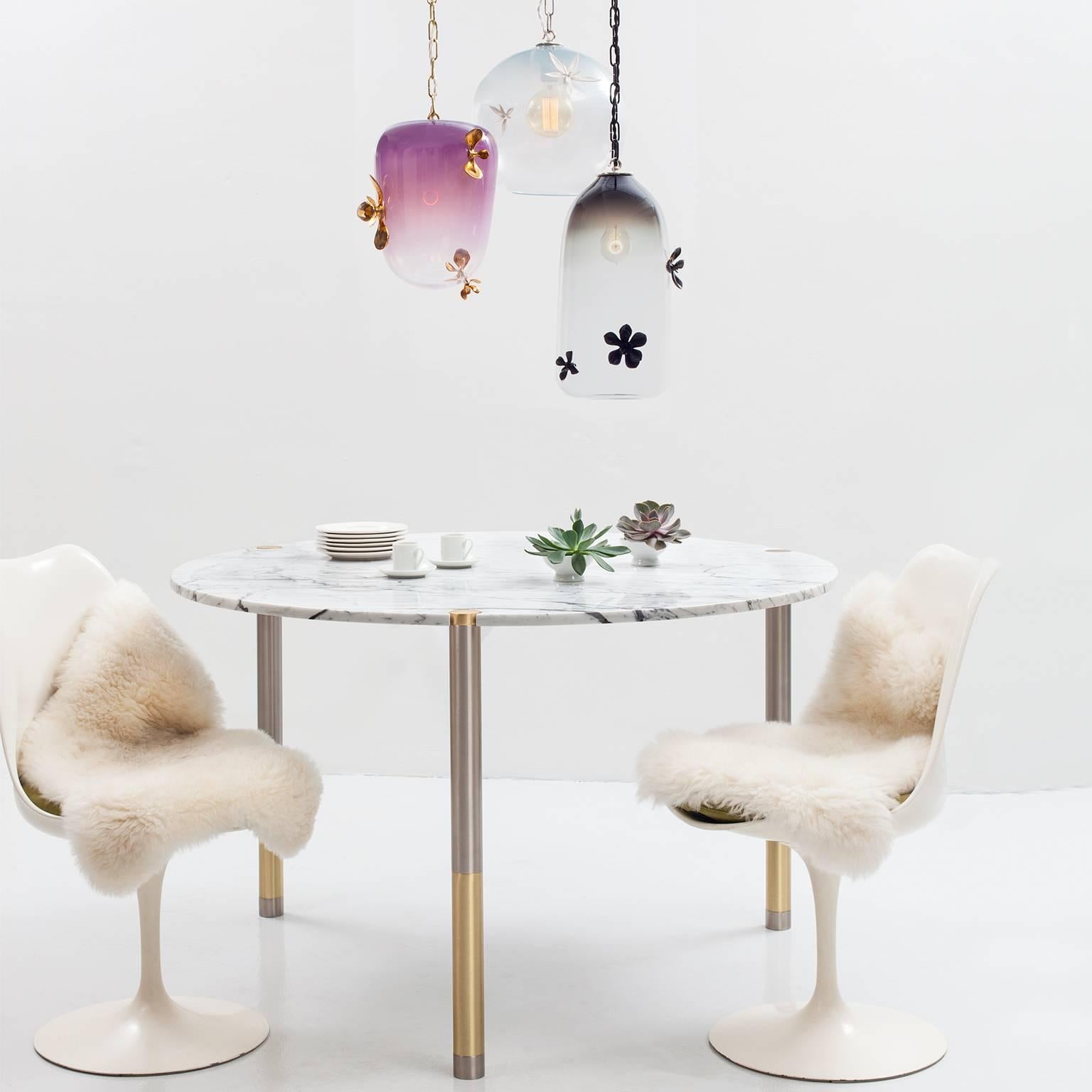 GIA Laternen-Anhänger: Amethyst und klares Ombre-Glas von Avram Rusu STUDIO im Zustand „Neu“ im Angebot in Brooklyn, NY
