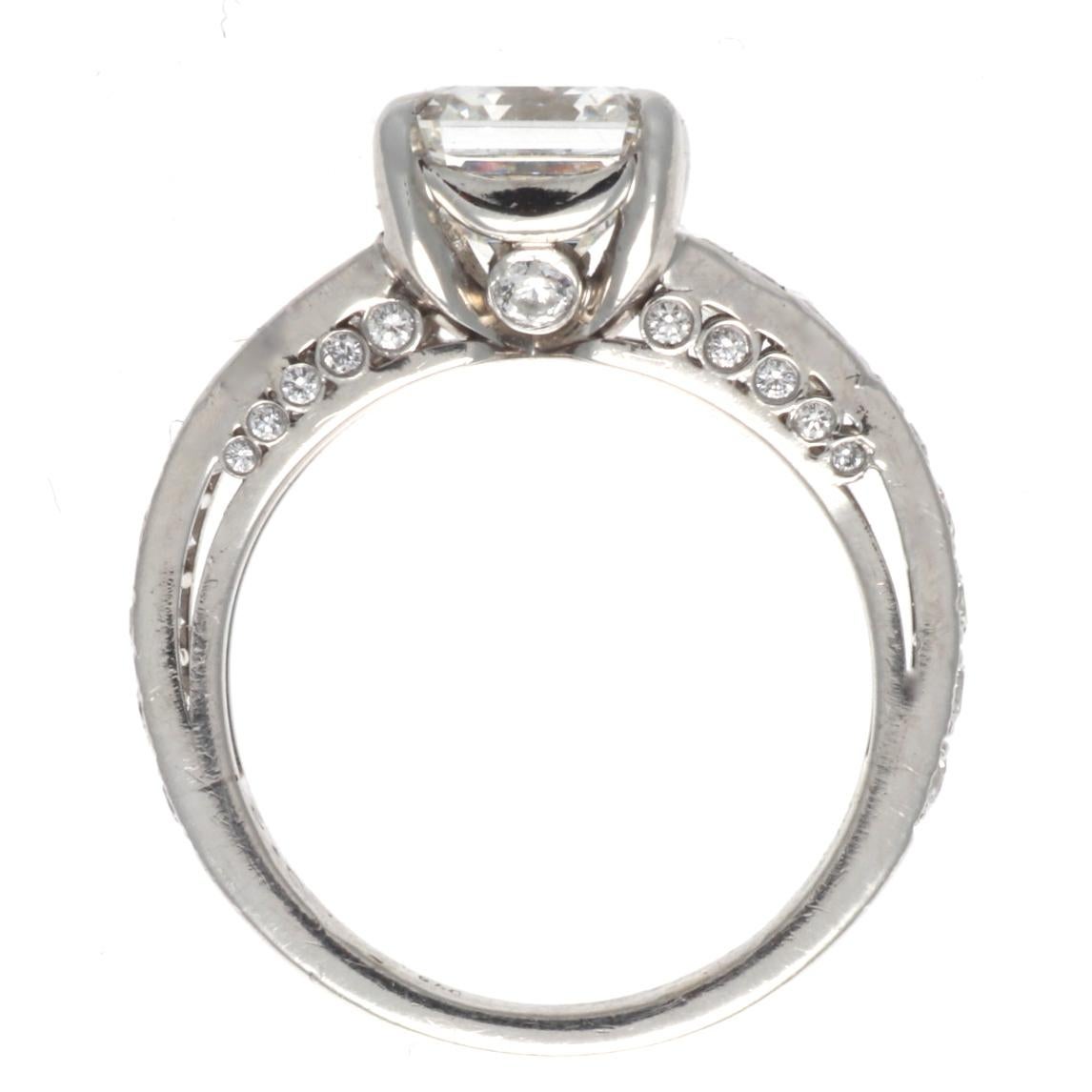 Women's GIA Modern 2.05 Carat G VS2 Square Emerald Cut Diamond Platinum Ring