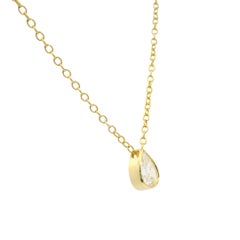 GIA Natural 0.90 Carat Pear Shape Diamond 18-Karat Floating Necklace In Stock