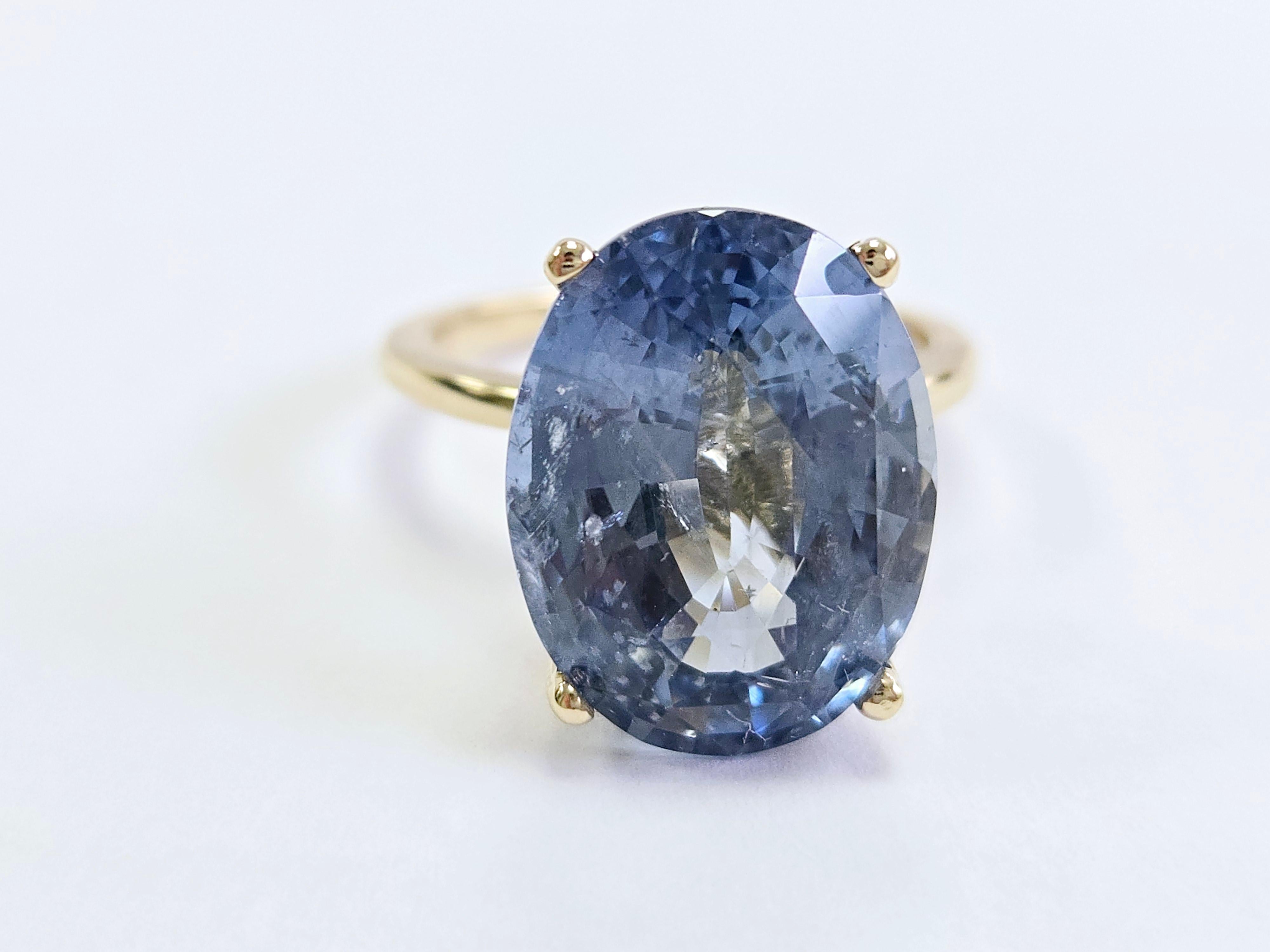 Bague en or jaune 14 carats avec saphir ovale naturel de 11,78 carats certifié GIA en vente 2